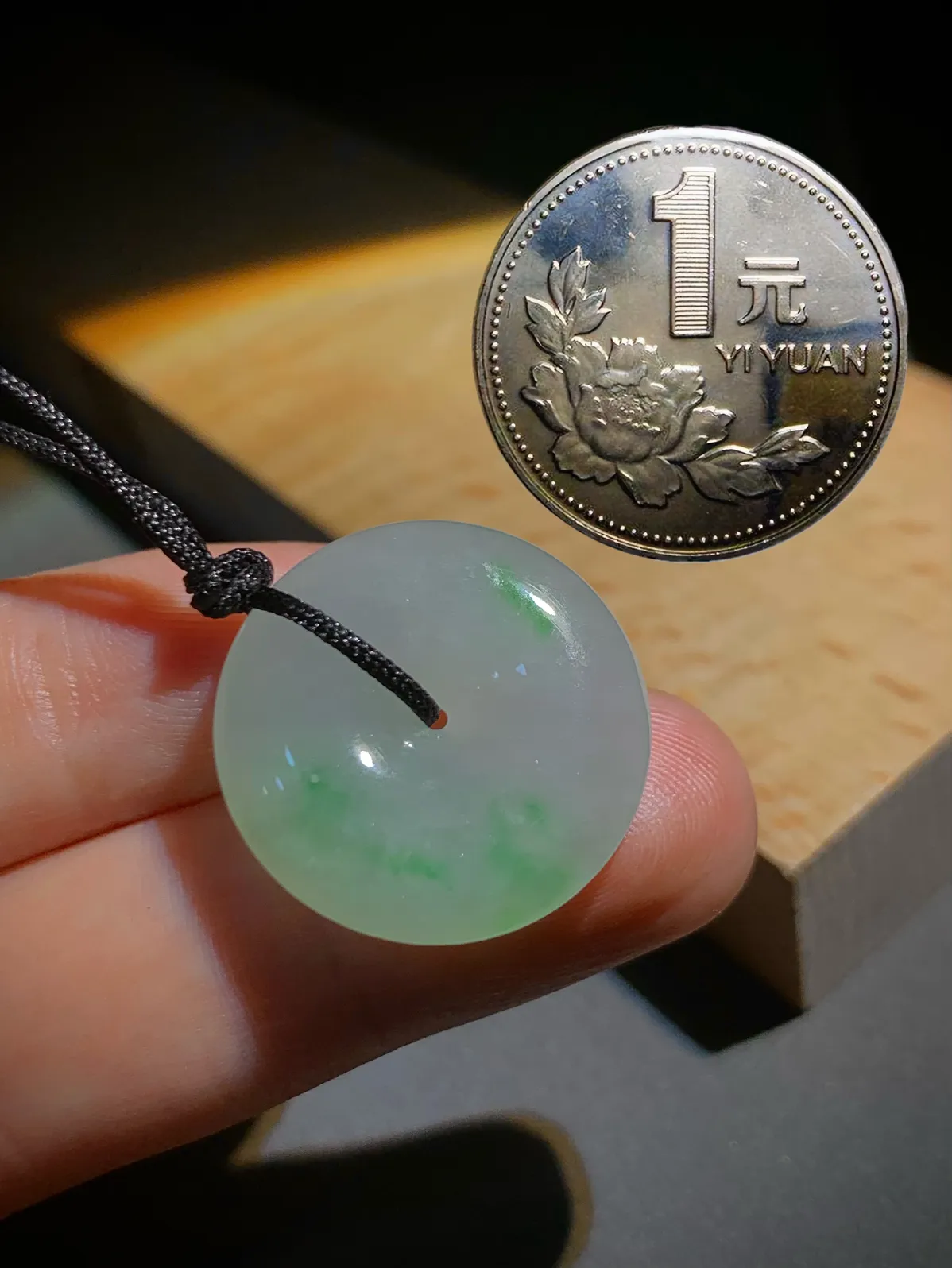 绿花平安扣子，22.8-5.8mm，