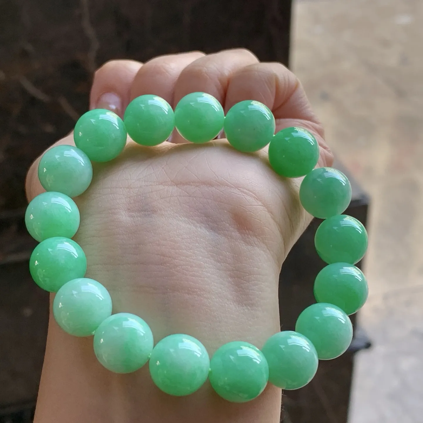 豆绿手串
佩戴大气～
