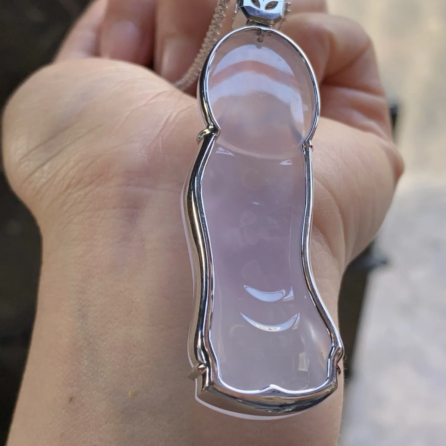 高冰粉紫观音
实物料子好 雕工精美