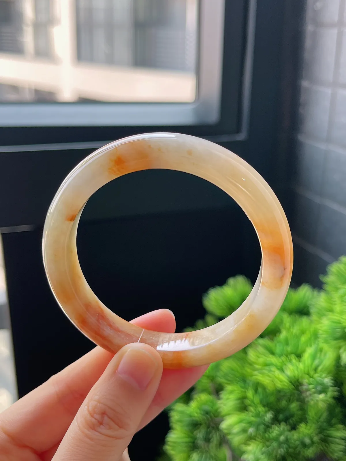 正圈56.3圈口，翡翠冰糯种黄色手镯