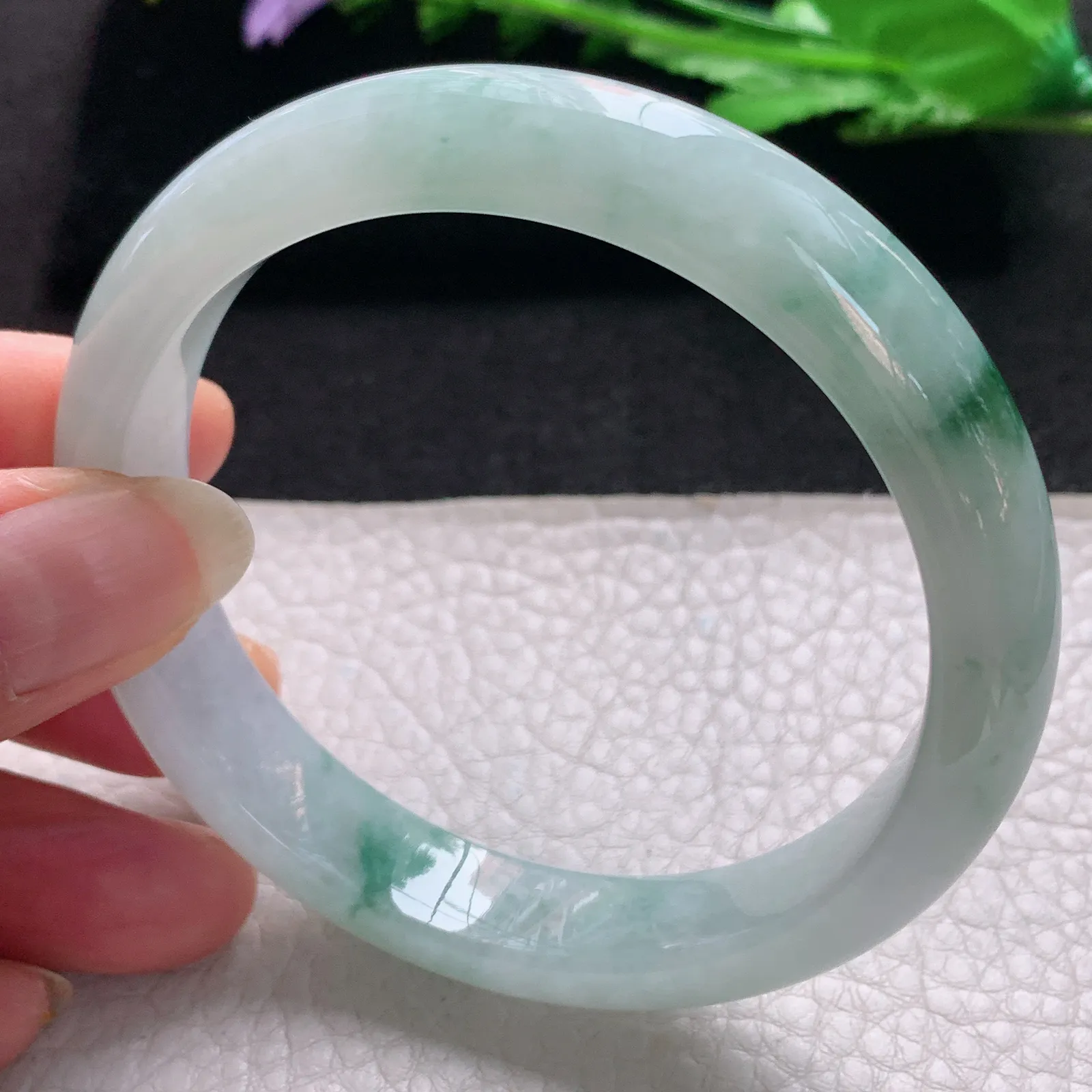 nr大圈口59.8*12*8缅甸翡翠a货玉手镯冰飘花正圈平安镯宽版玉手环
