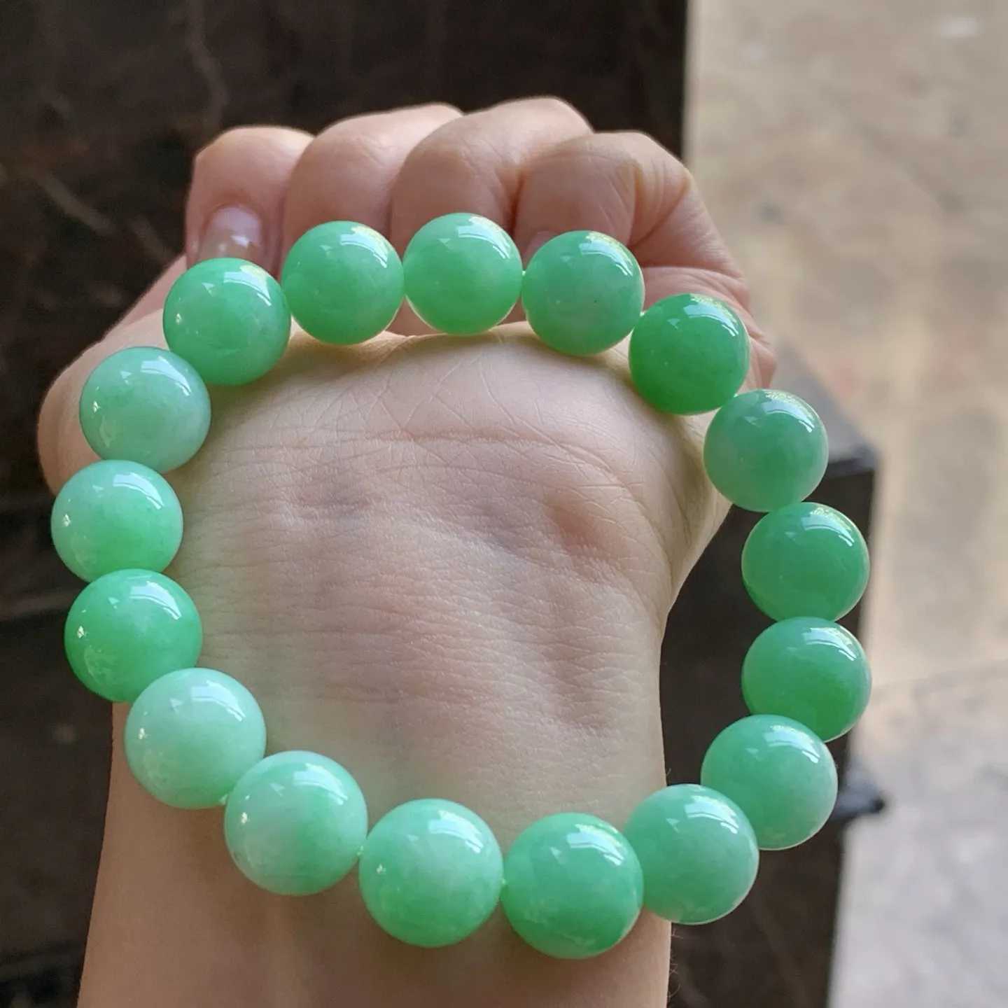 豆绿手串
佩戴大气～