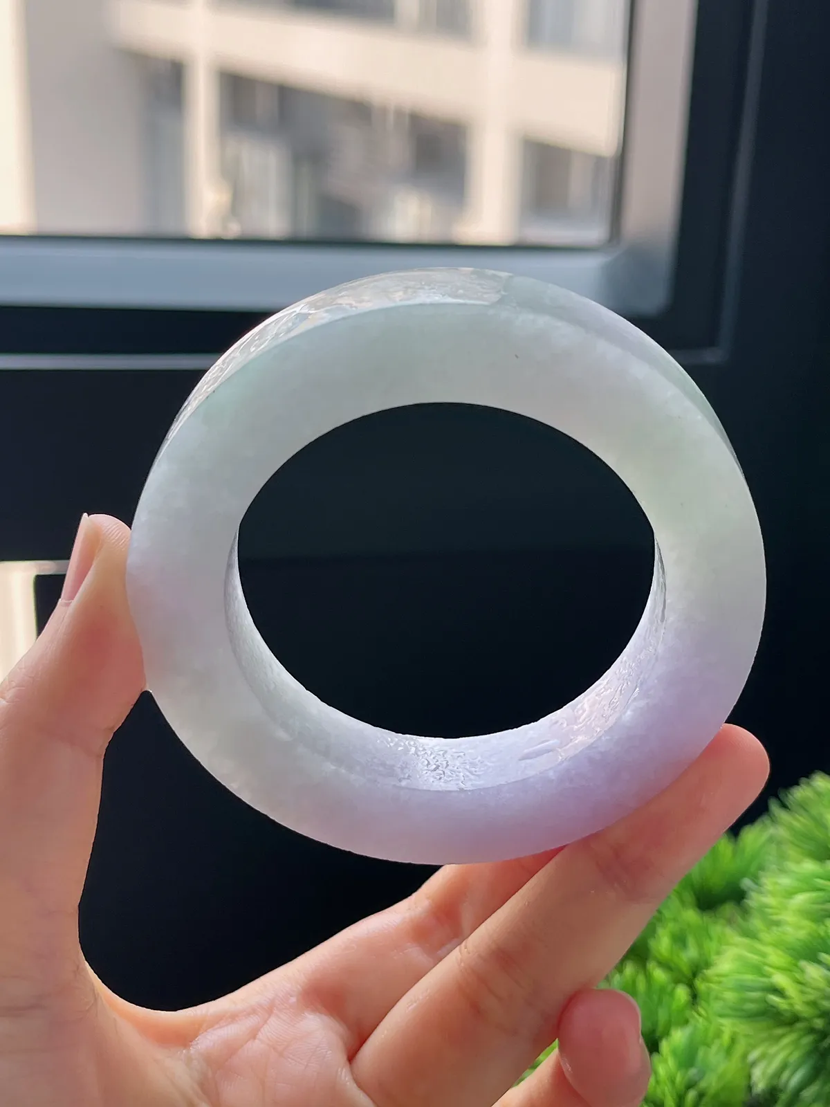 翡翠毛坯，⭕️正圈最大做59.7，圆条最大做55.7；最小做52