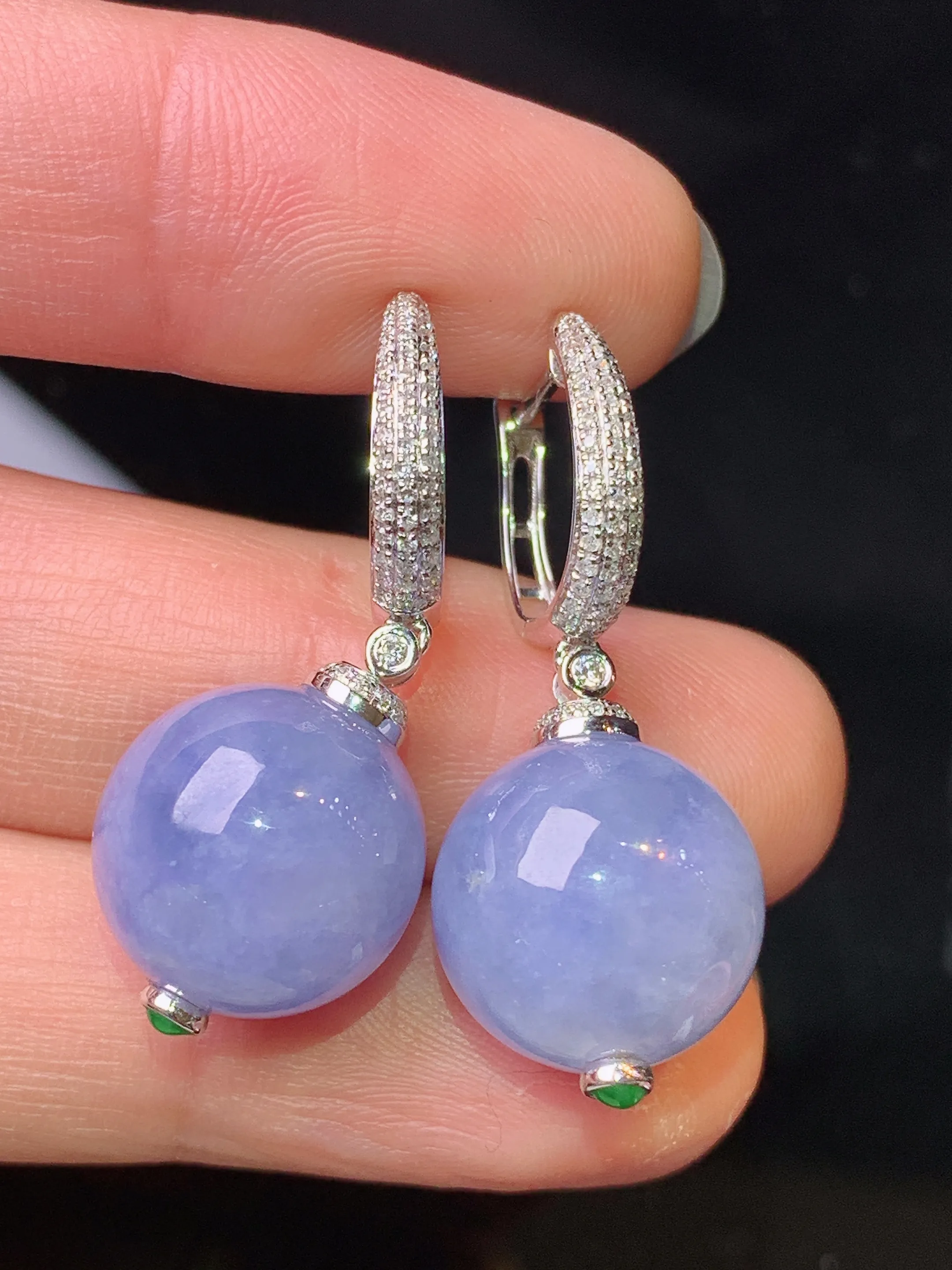 18k金钻镶嵌紫罗兰圆珠耳坠  玉质细腻 色泽艳丽清新 整体尺寸32.2*13