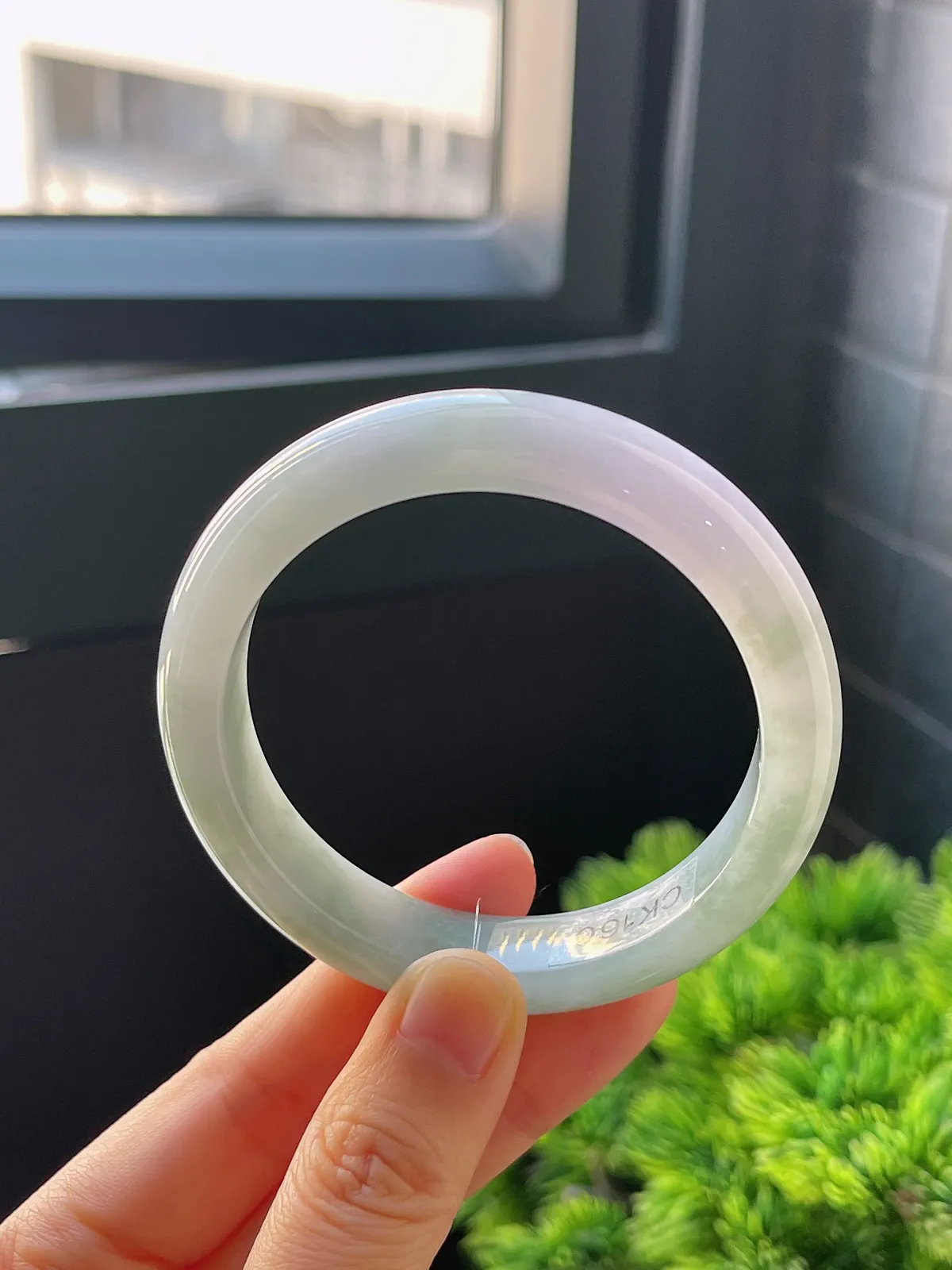 正圈54.8圈口，翡翠冰糯种春带彩手镯