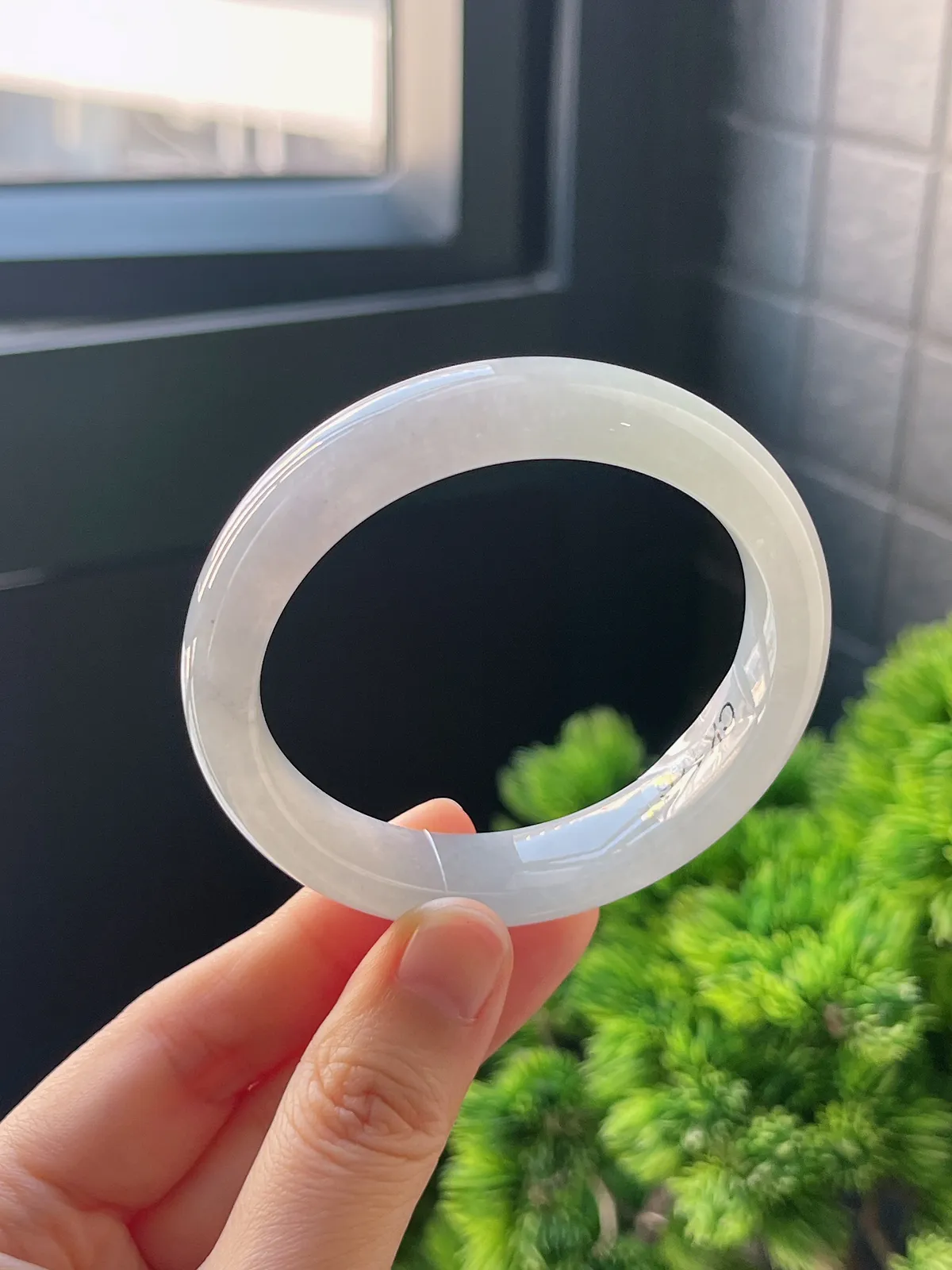 正圈52.7圈口，翡翠冰糯种白色手镯