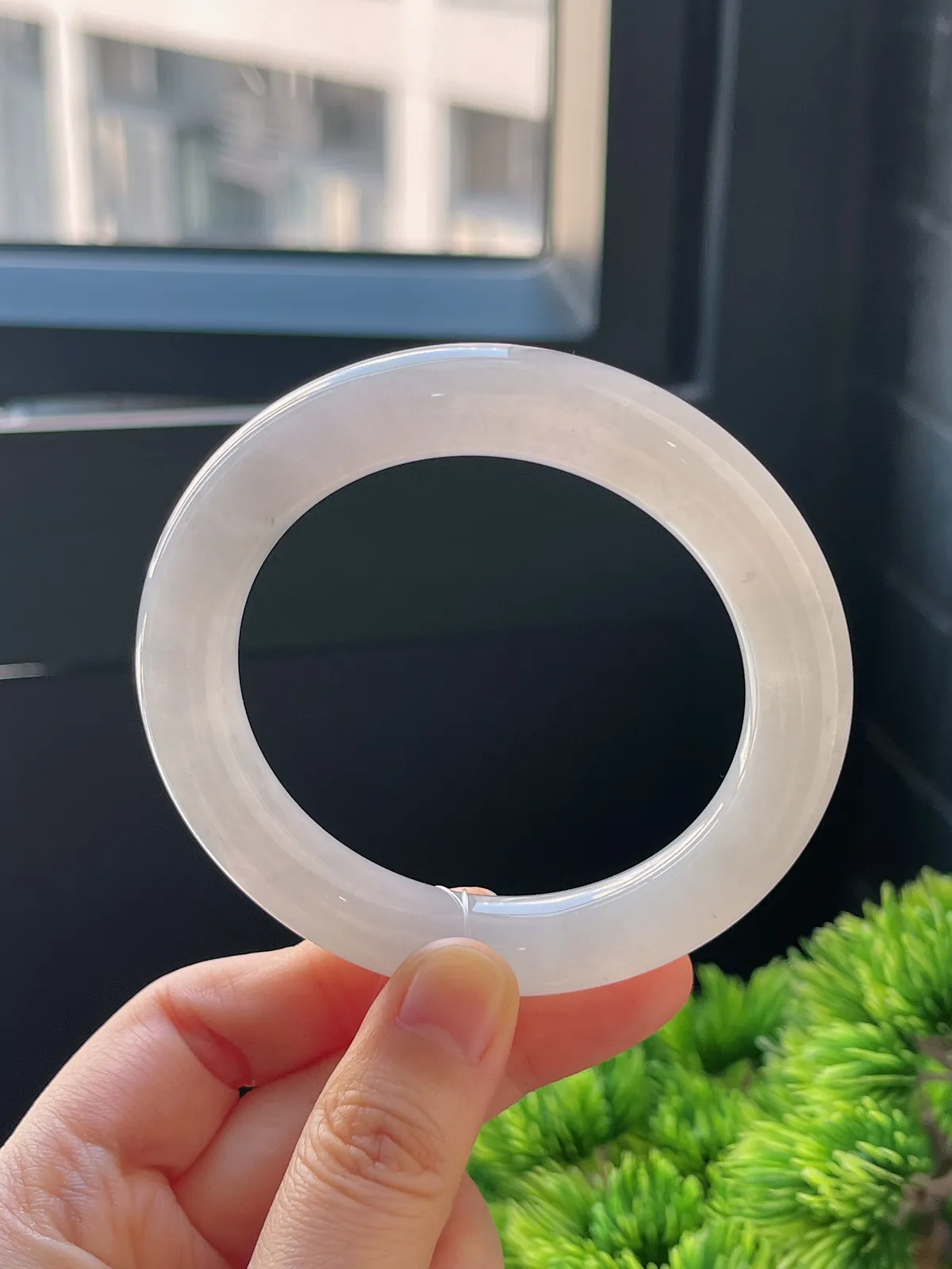 圆镯55圈口，翡翠冰糯种白色手镯