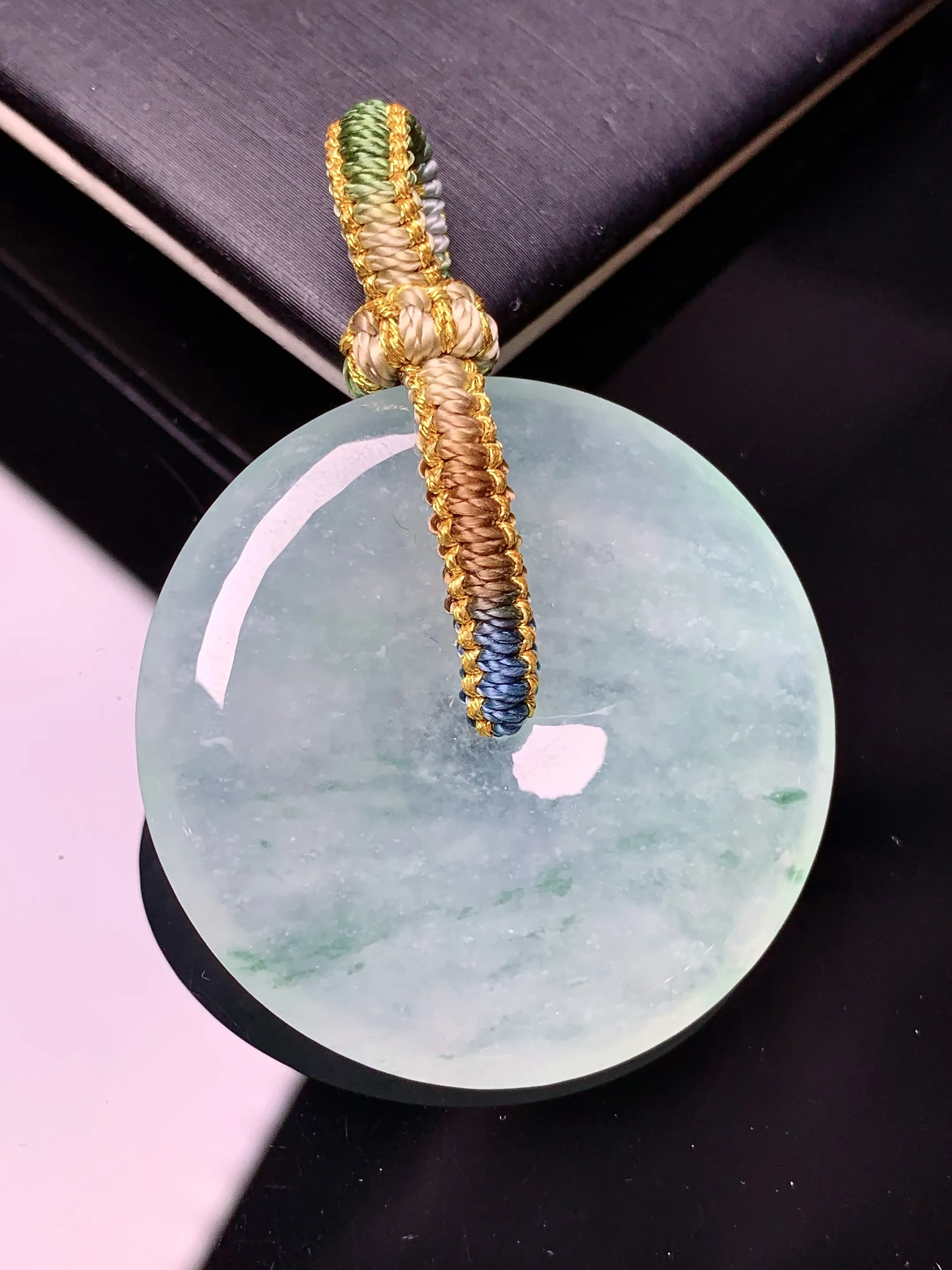 冰种平安扣吊坠 玉质细腻 色泽清新艳丽 整体尺寸36.2*5.8