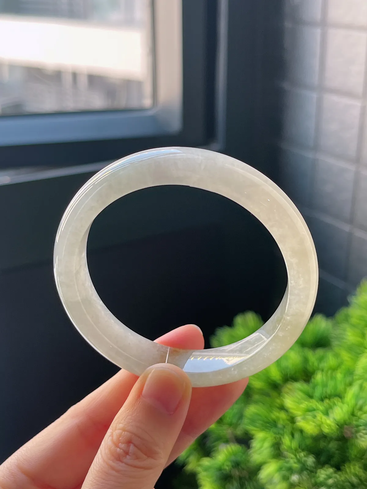 正圈54.6圈口，翡翠冰糯种黄色手镯