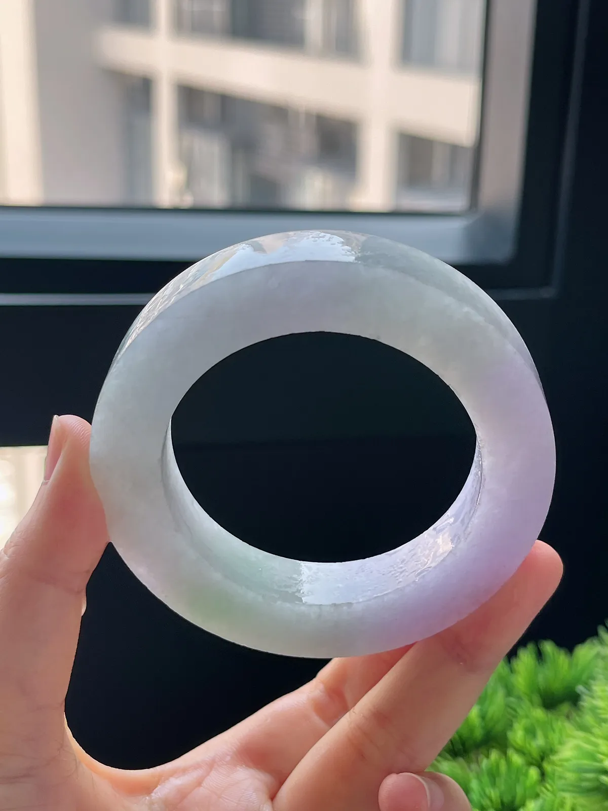 翡翠毛坯，⭕️正圈最大做59.7，圆条最大做55.7；最小做52