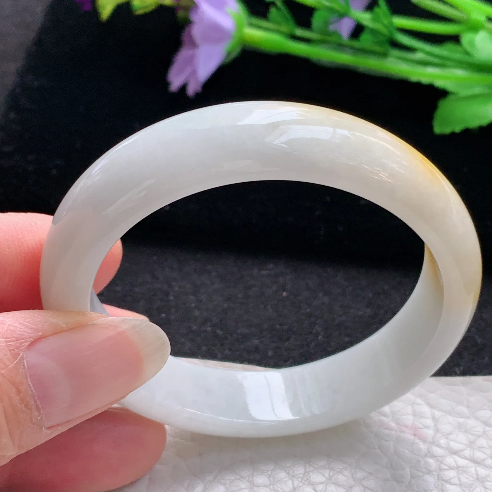 nr实拍56*48*12.8*7轮胎镯 缅甸翡翠a货玉手镯双彩水润椭形宽版玉手环