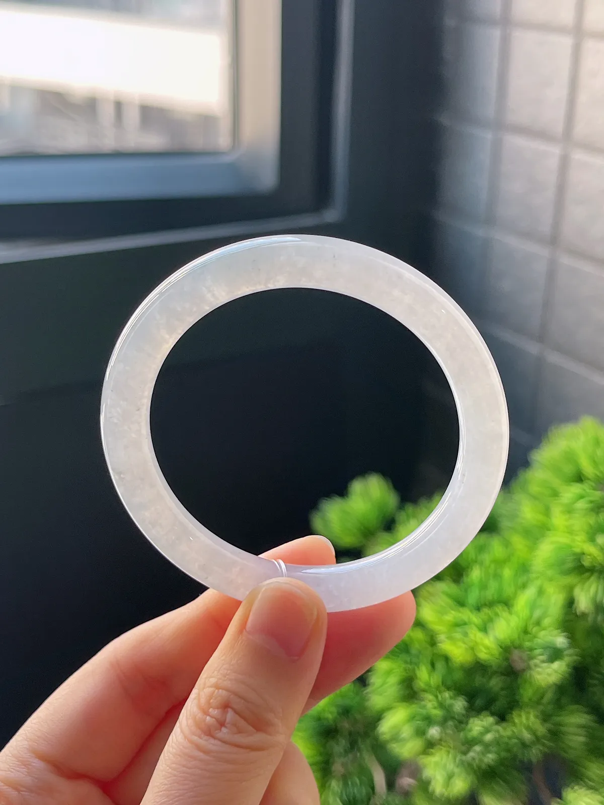 圆镯50.1圈口，翡翠冰种白色手镯