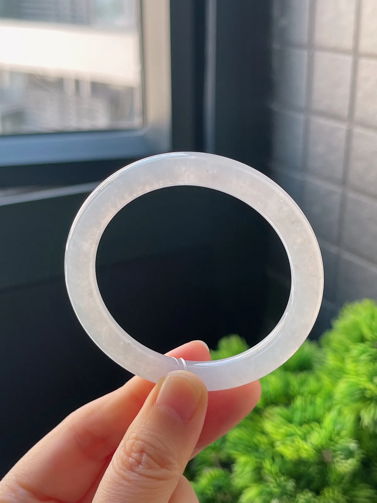 圆镯50.1圈口，翡翠冰种白色手镯