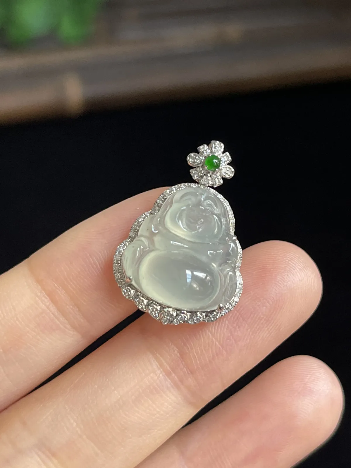 翡翠佛，印记：G18K,伴钻石