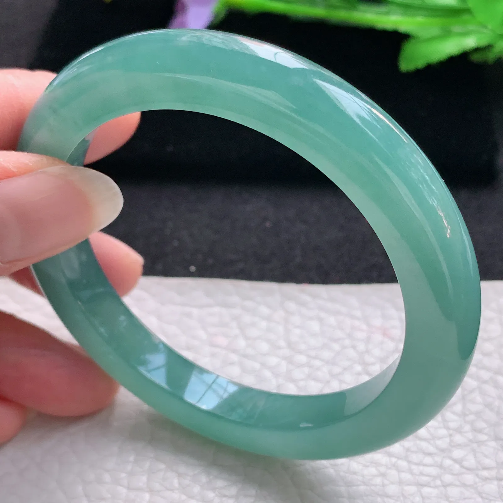 nr实拍56.5*9.5*9.5 翡翠a货玉手镯冰蓝韵正圈平安镯宽版玉手环