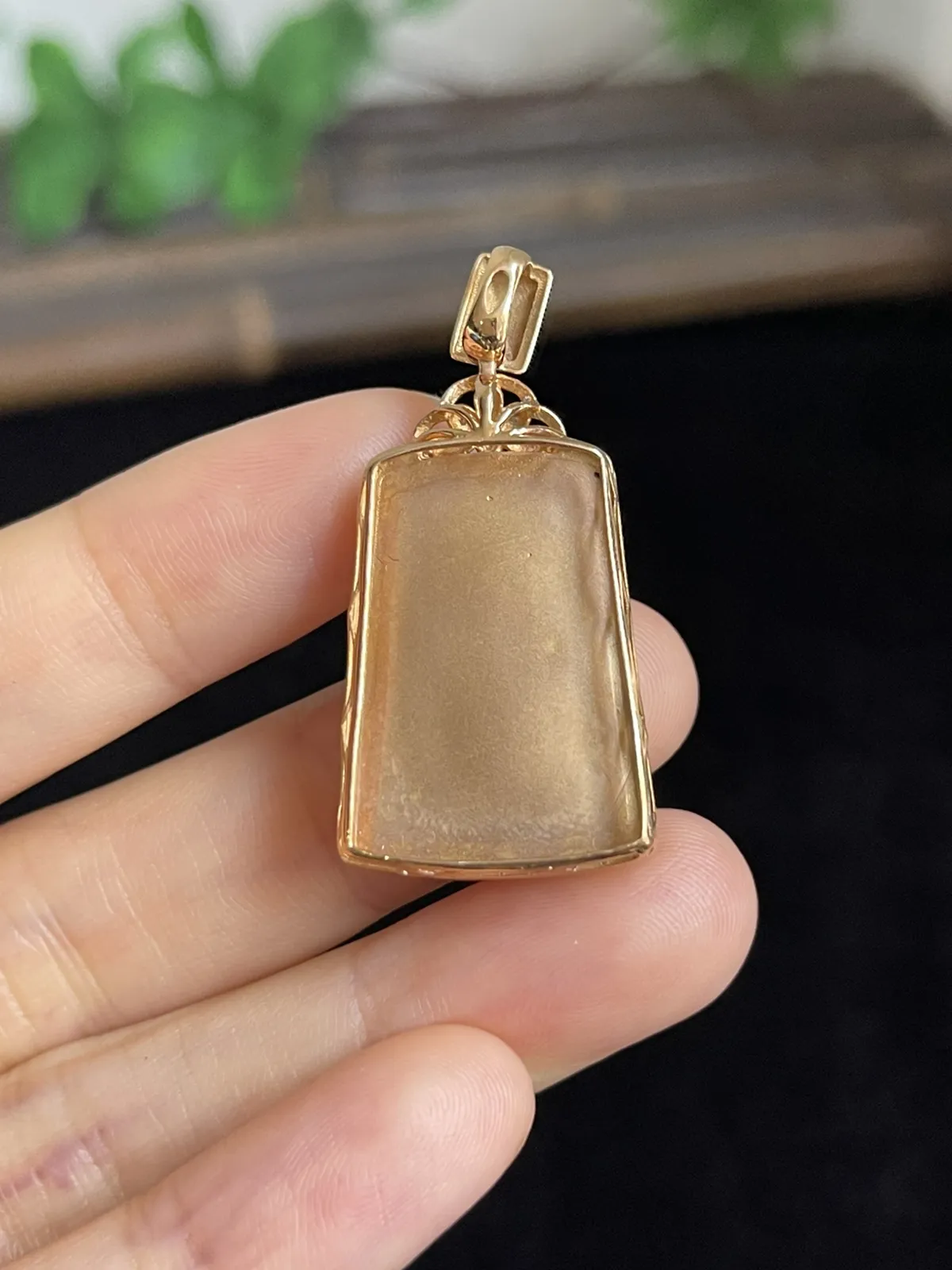 翡翠花件，印记：Au750,伴钻石