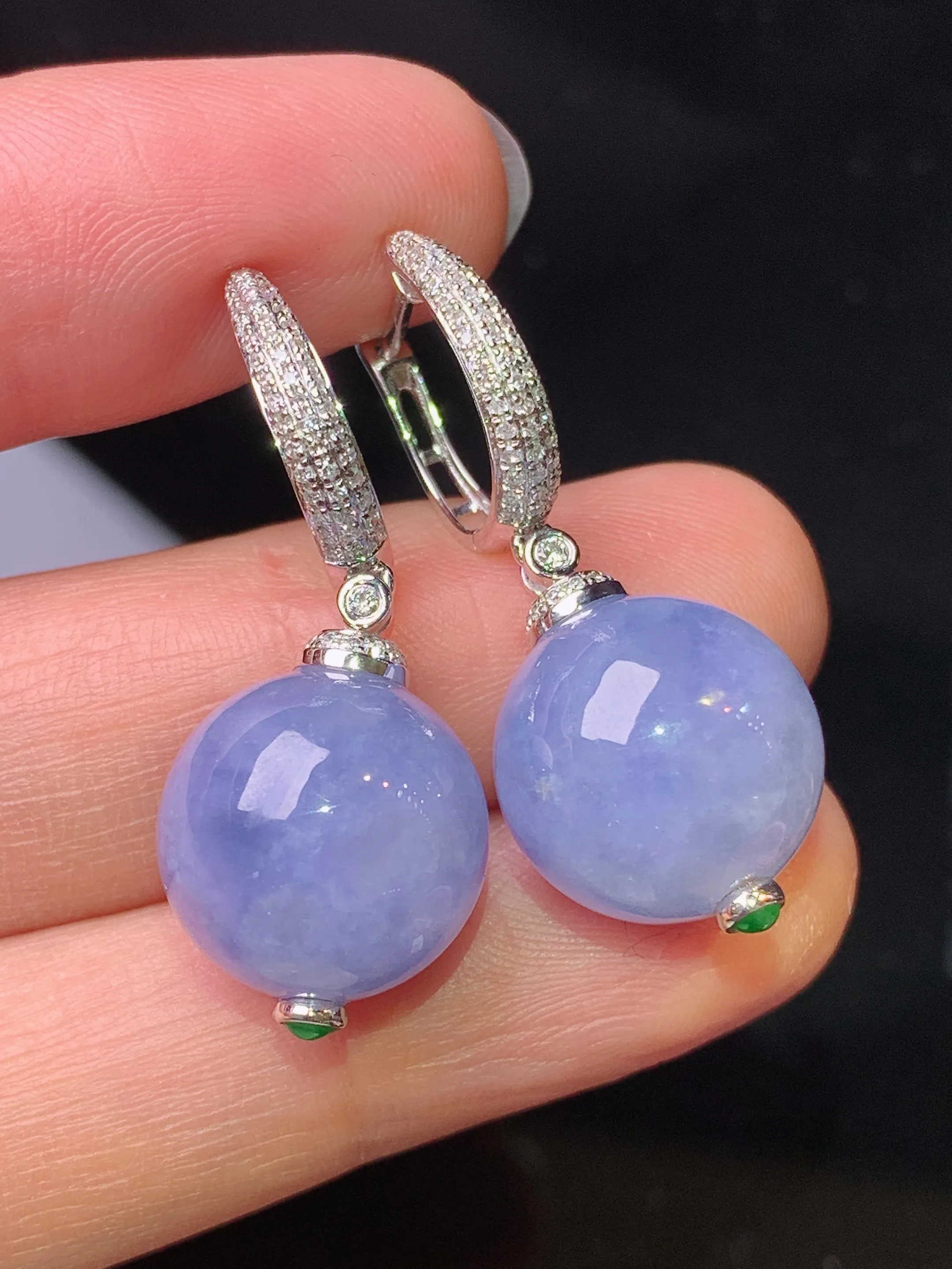 18k金钻镶嵌紫罗兰圆珠耳坠  玉质细腻 色泽艳丽清新 整体尺寸32.2*13