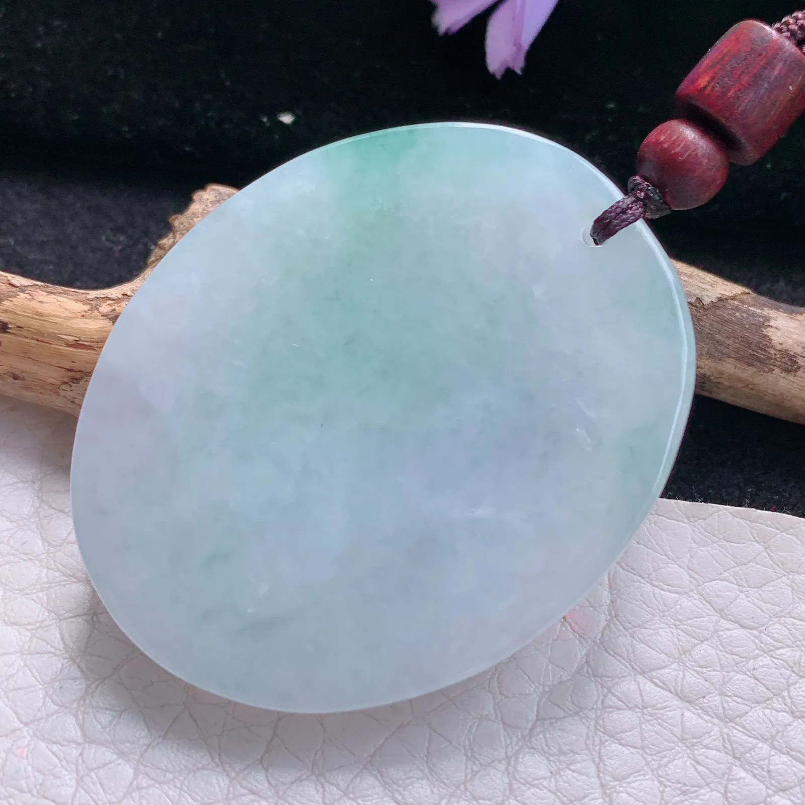 zen自然光48.8*39.3*10天然缅甸翡翠飘绿马上有钱 生肖马玉吊坠 玉挂件