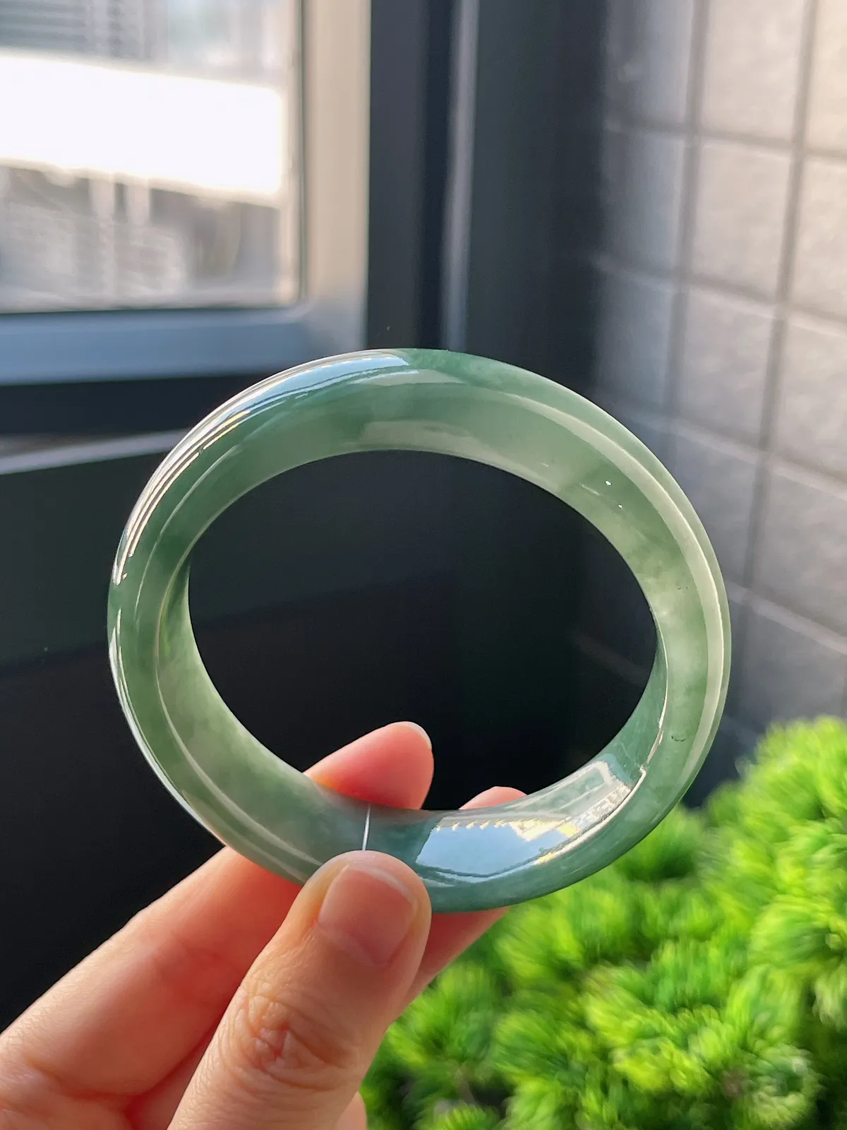 正圈55.5圈口，翡翠糯化种灰绿色手镯