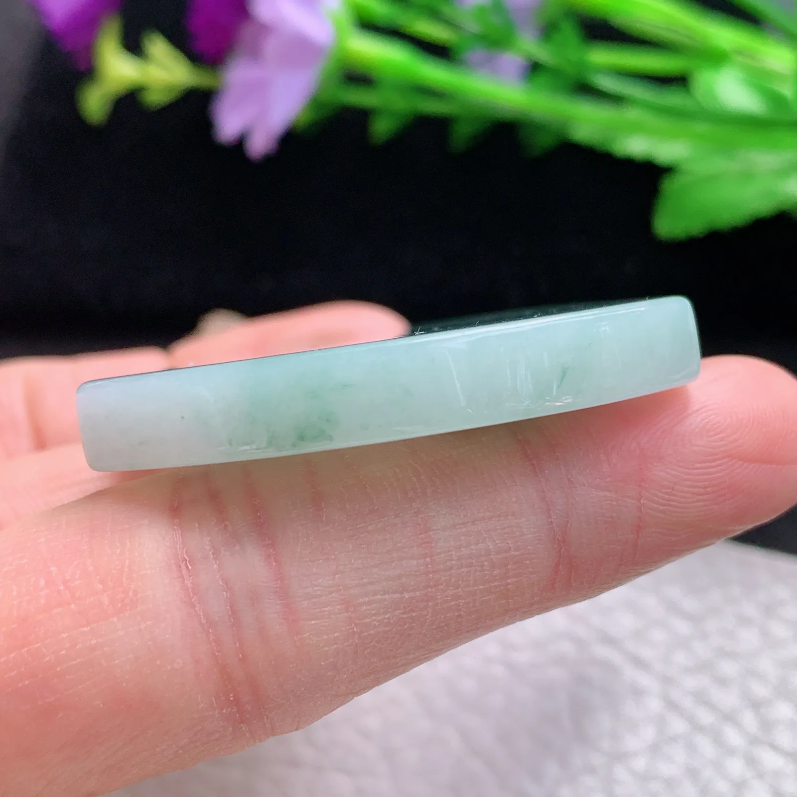 zen自然光54.2*42*6.3天然缅甸翡翠飘绿平安无事牌 素面牌玉吊坠 玉挂件