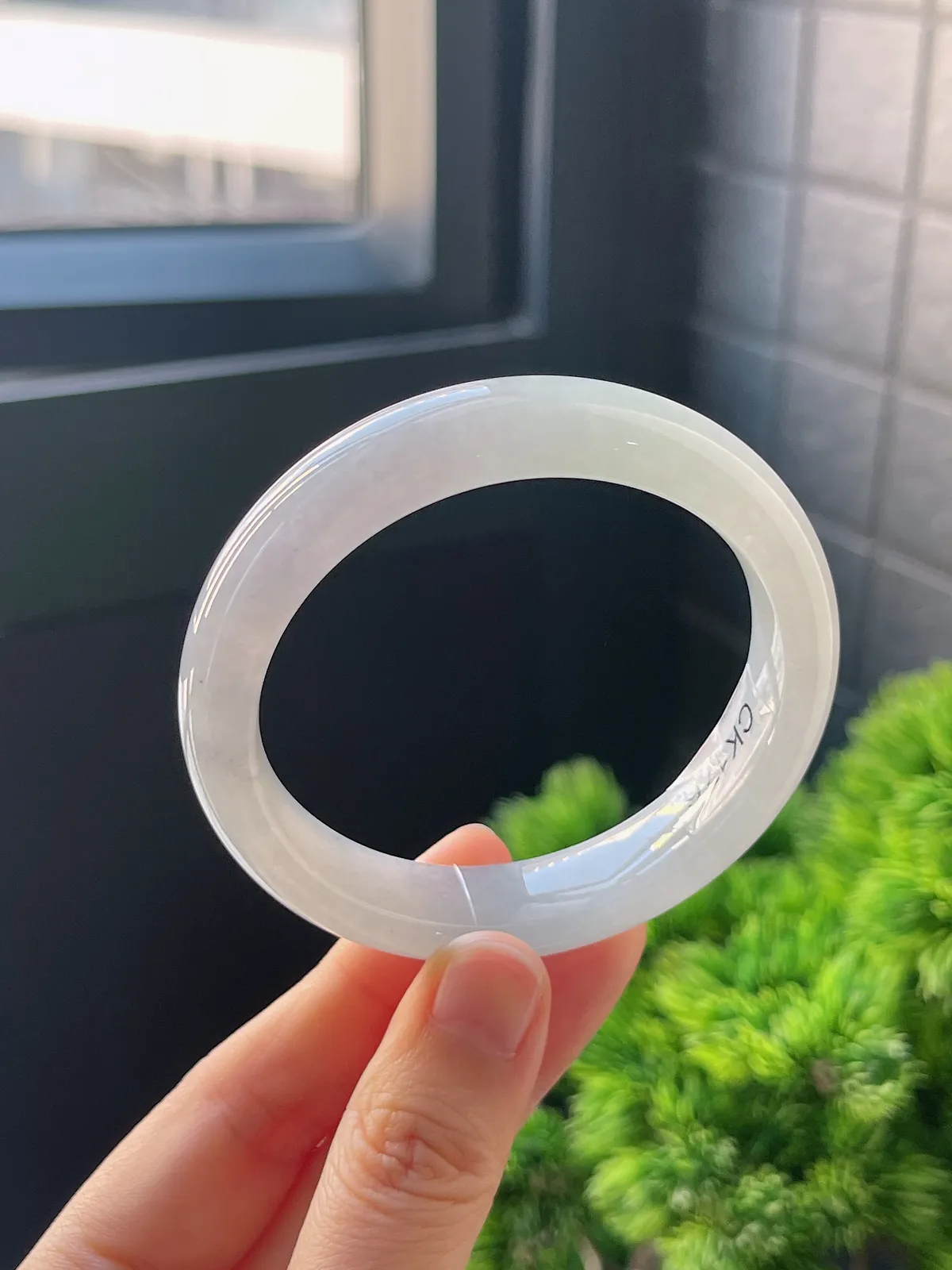 正圈52.7圈口，翡翠冰糯种白色手镯