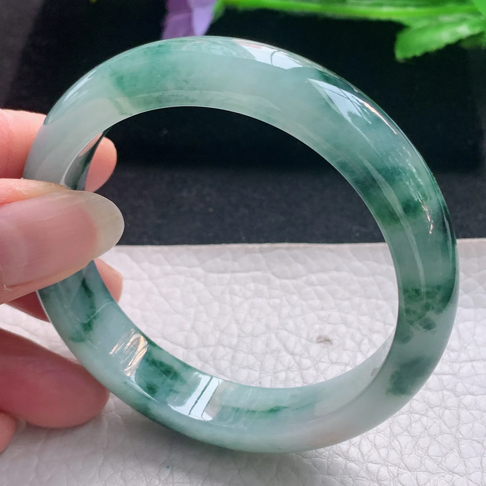 nr实拍56*13*8缅甸翡翠a货玉手镯冰飘花正圈平安镯宽版玉手环