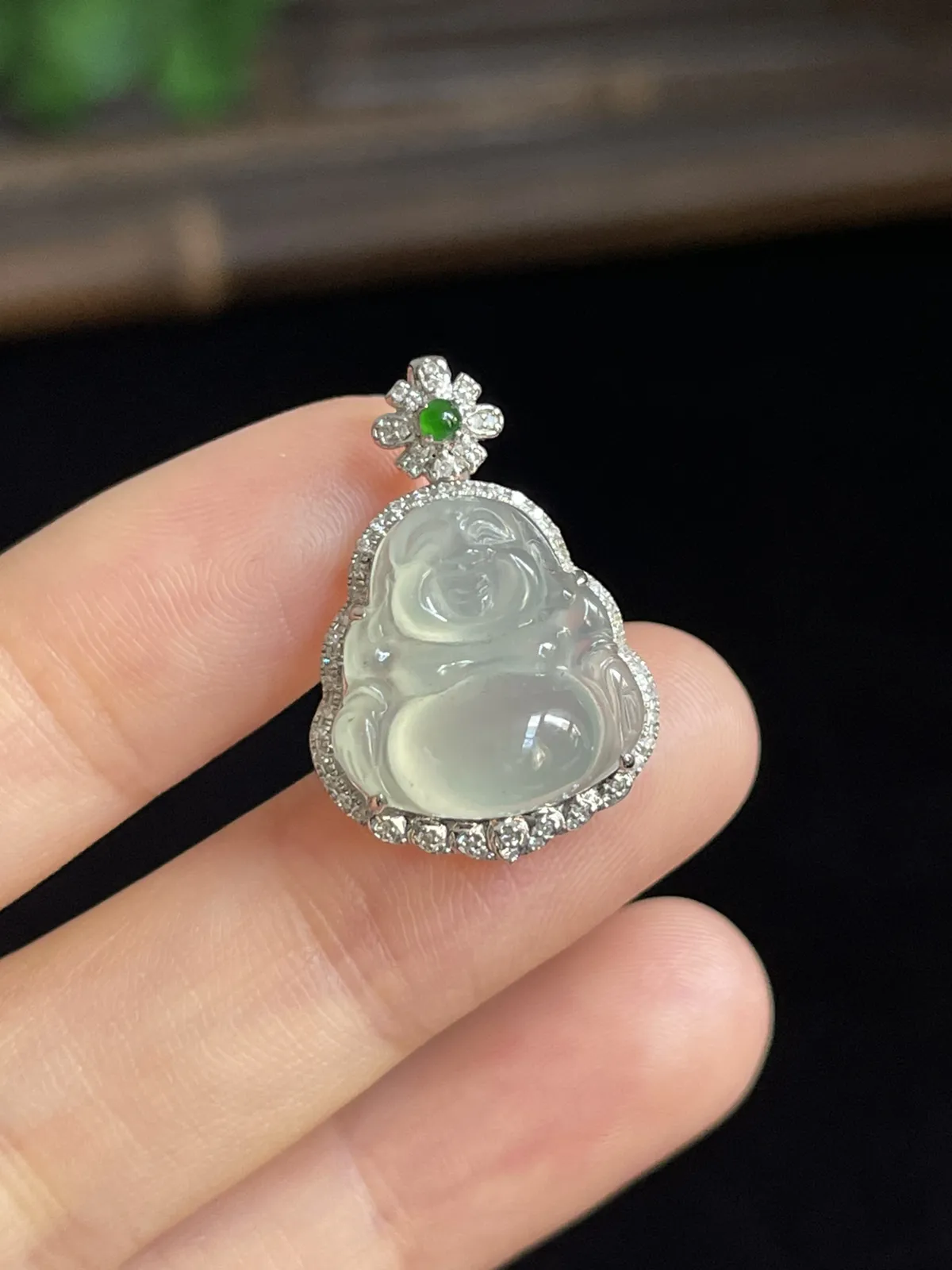 翡翠佛，印记：G18K,伴钻石