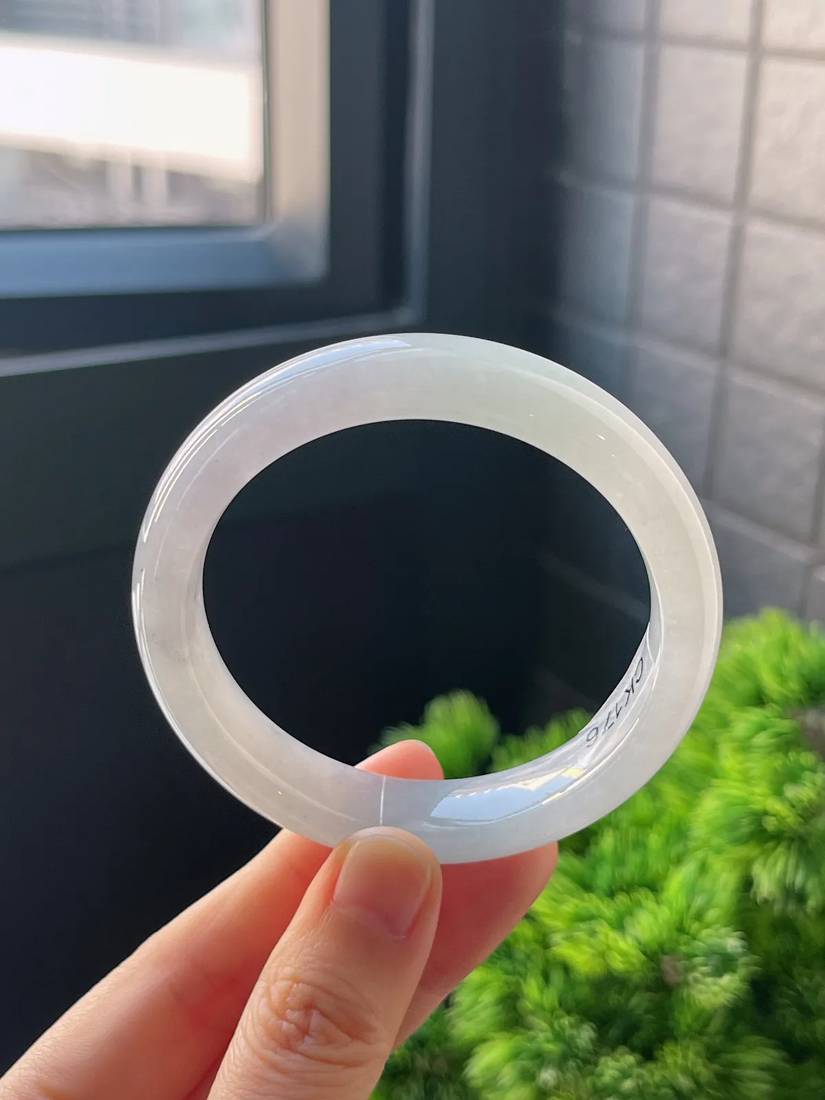 正圈52.7圈口，翡翠冰糯种白色手镯