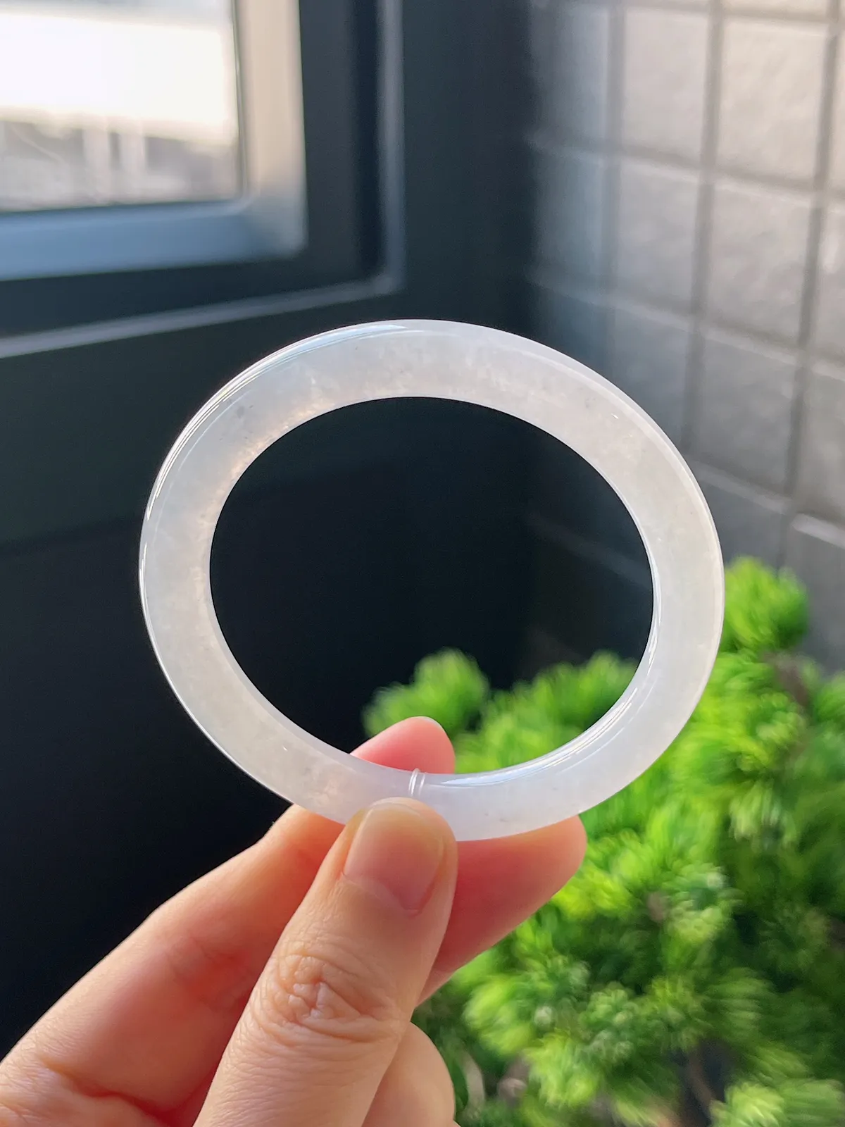 圆镯50.1圈口，翡翠冰种白色手镯