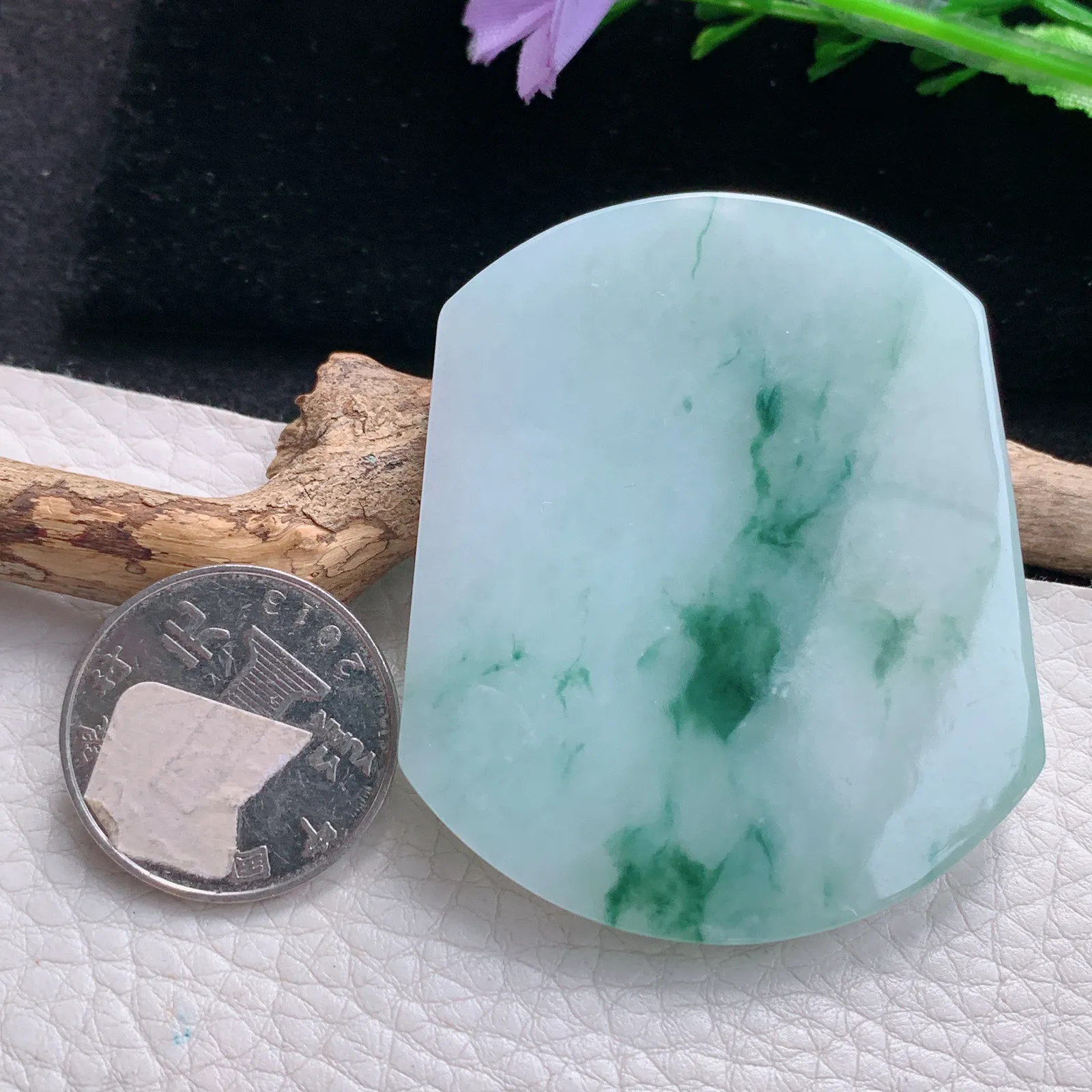 zen自然光55.6*47.5*6天然缅甸翡翠飘花大气无事牌 素面牌玉吊坠 玉挂件