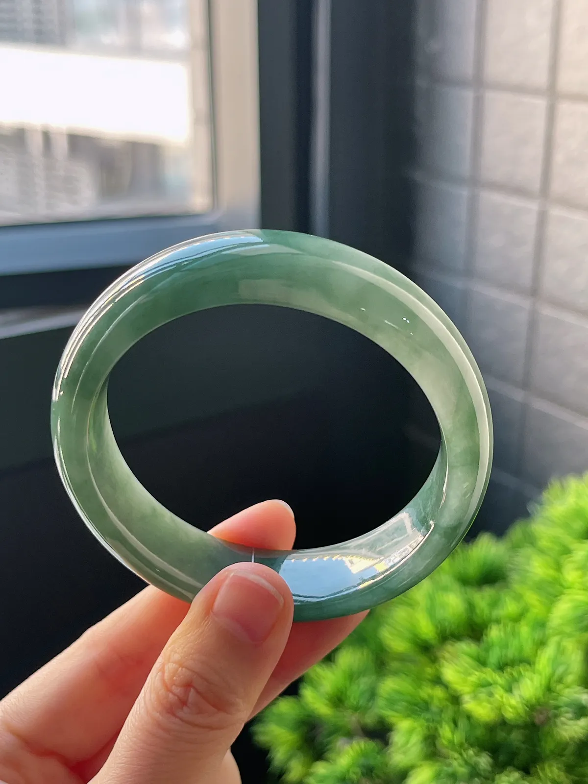 正圈55.5圈口，翡翠糯化种灰绿色手镯