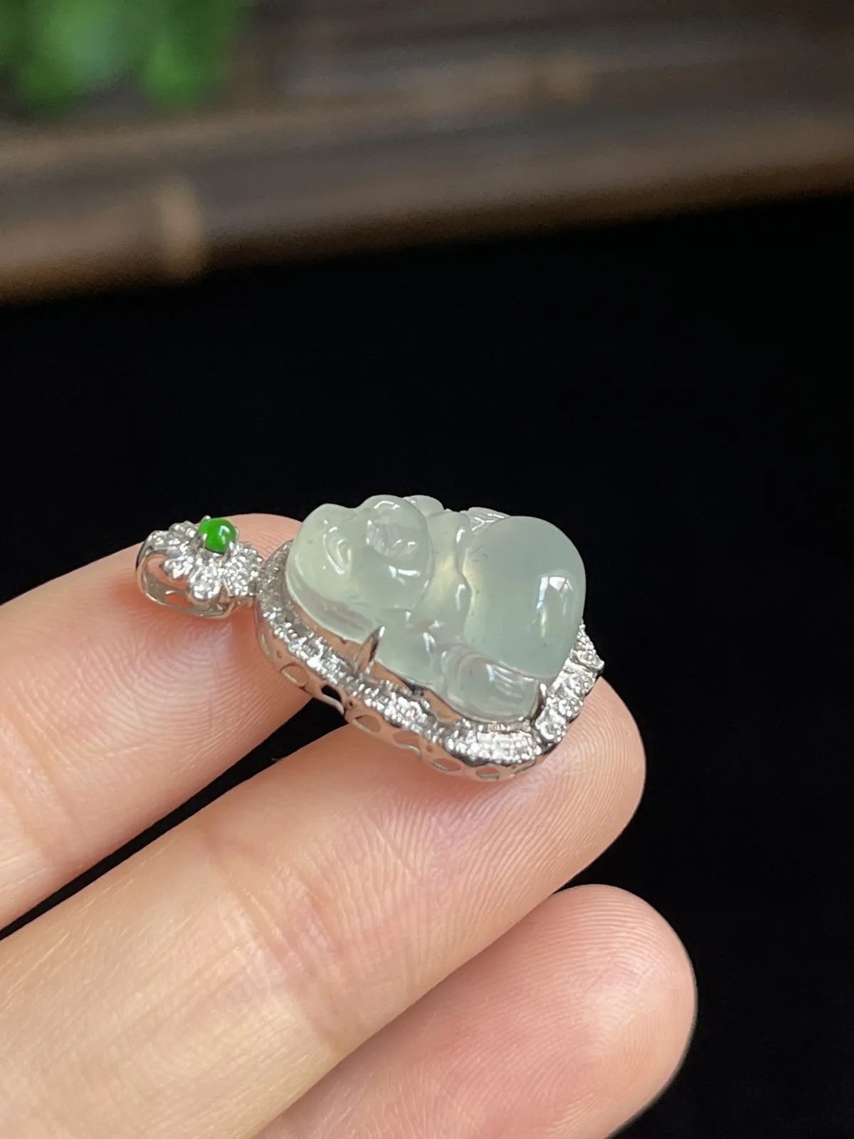 翡翠佛，印记：G18K,伴钻石