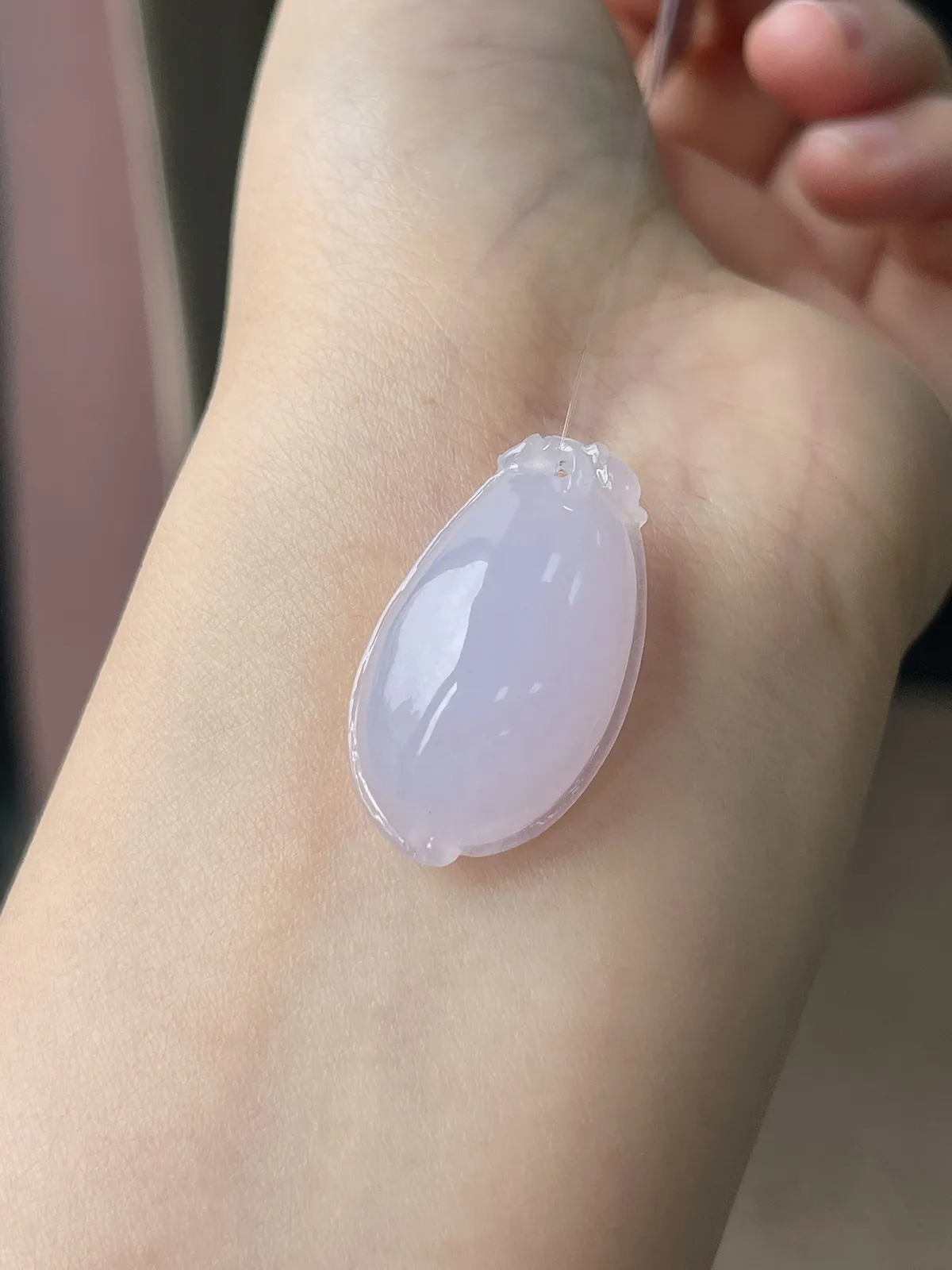 翡翠冰糯种淡紫色福瓜吊坠