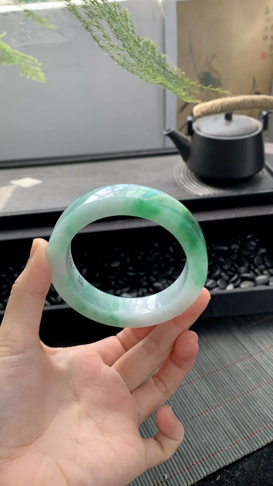 【飘阳绿镯胚】