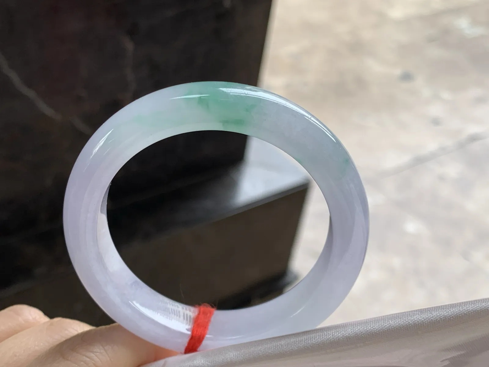 54-12.3-9

飘绿手镯^_有种有色～绿色点缀