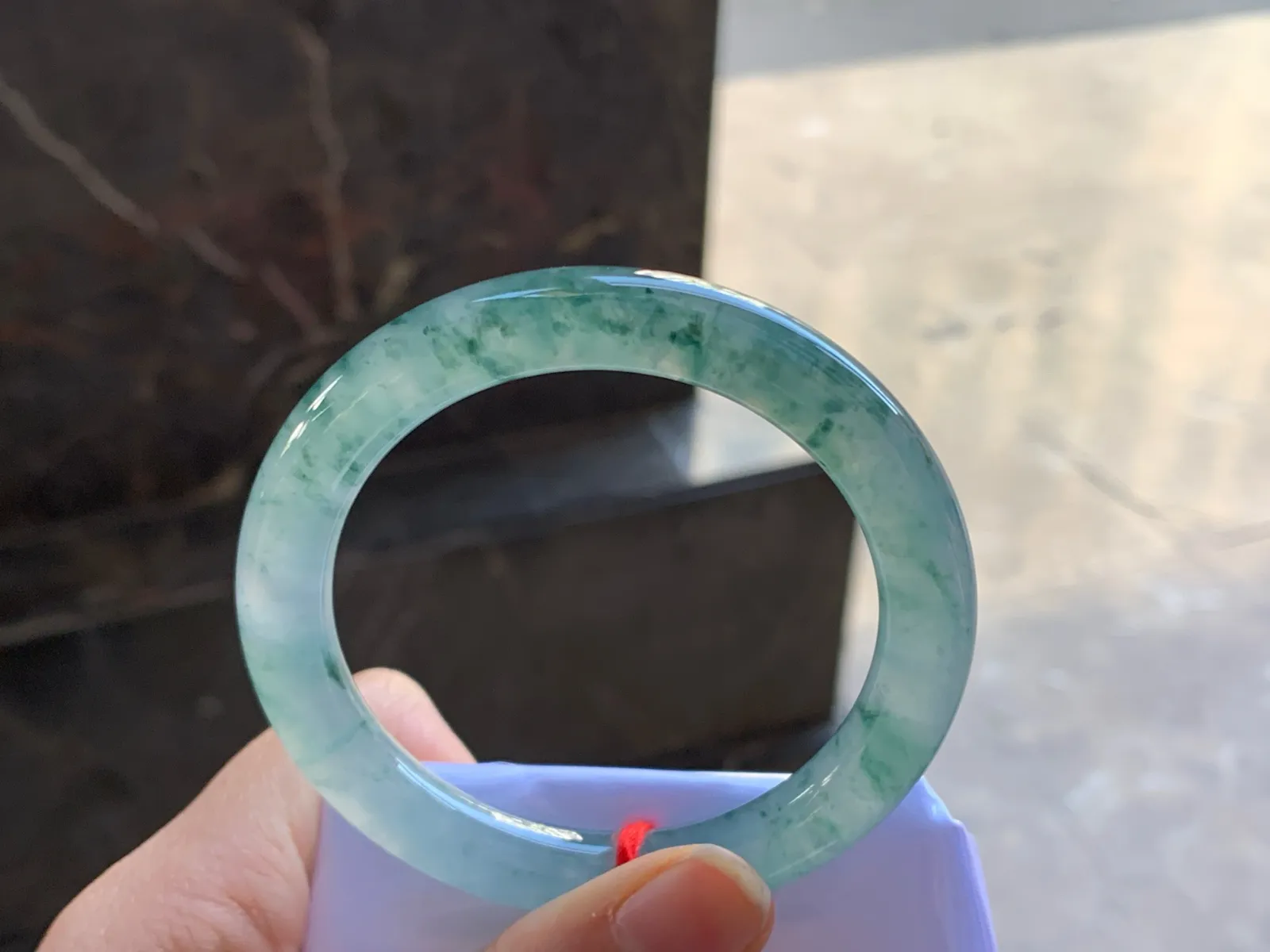 53-8.8

冰蓝花圆条手镯^_^鲜艳