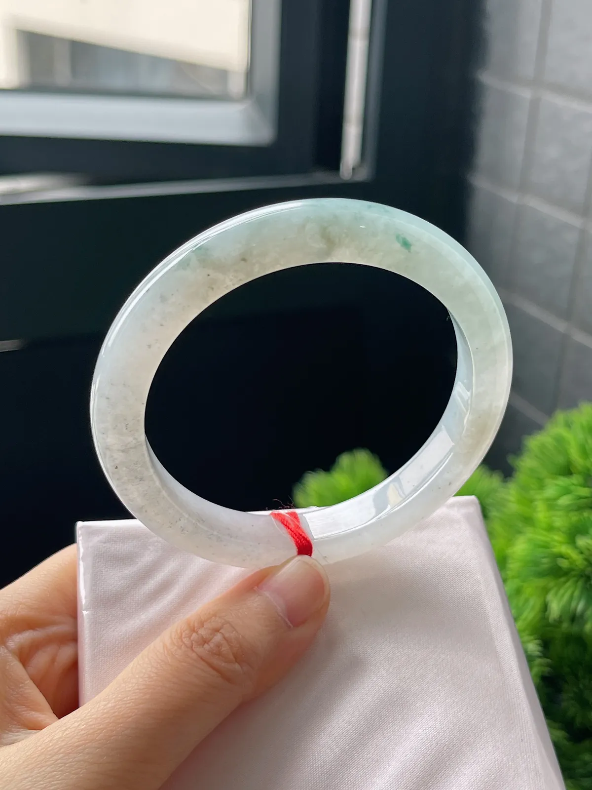 正圈56.2圈口，翡翠冰糯种飘花手镯