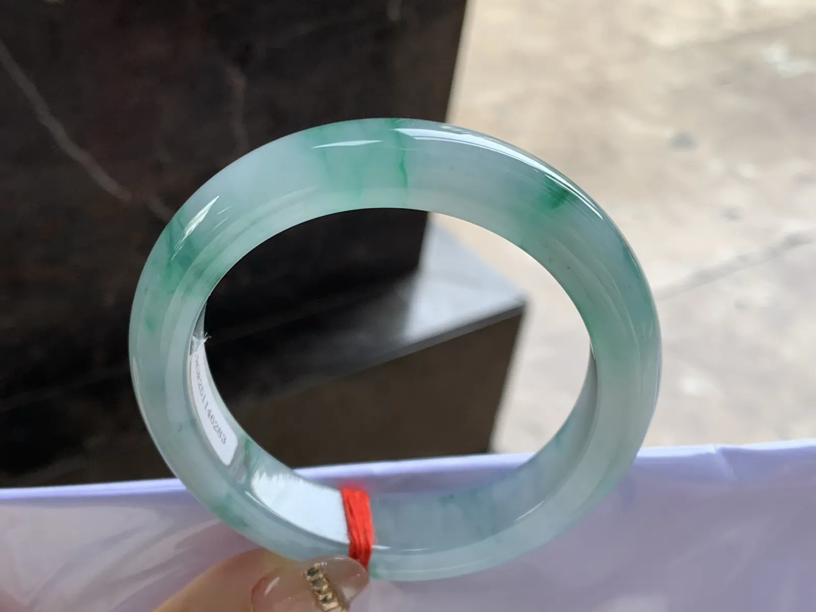 59-13.3-10

冰飘绿手镯^_^绿花点缀