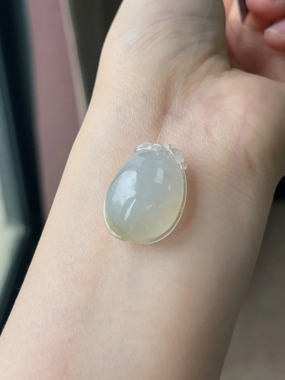 翡翠冰糯种黄色吊坠