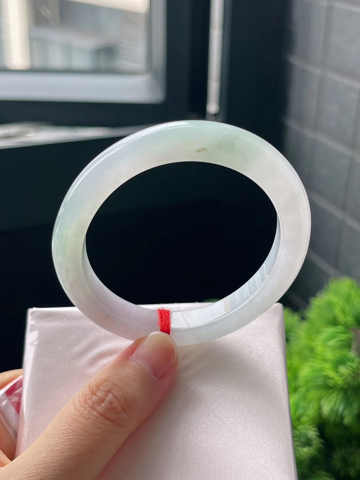 贵妃镯55圈口，翡翠冰糯种春带彩手镯