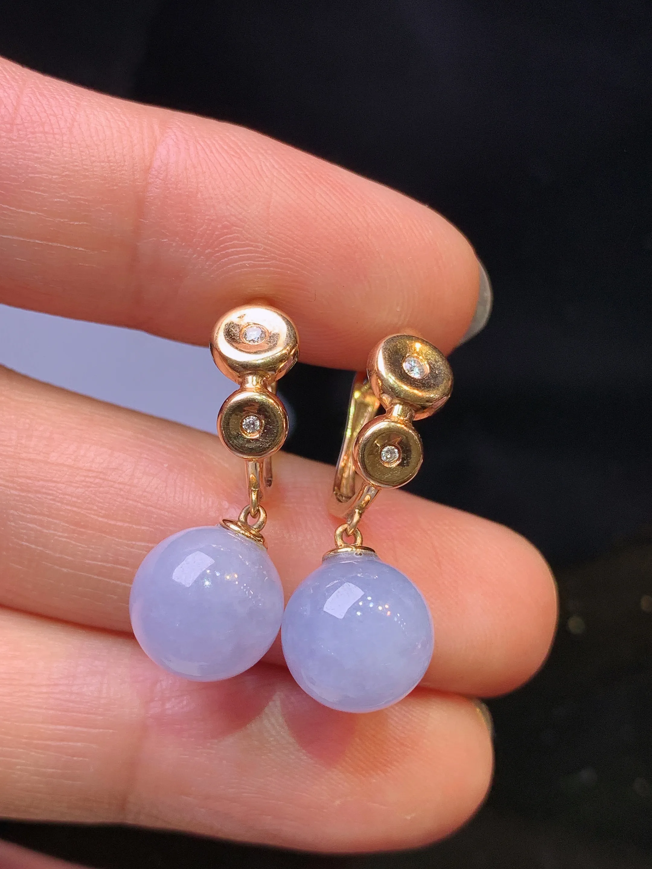 18k金镶嵌紫罗兰圆珠耳坠 玉质细腻 色泽艳丽清新 整体尺寸26*9.3