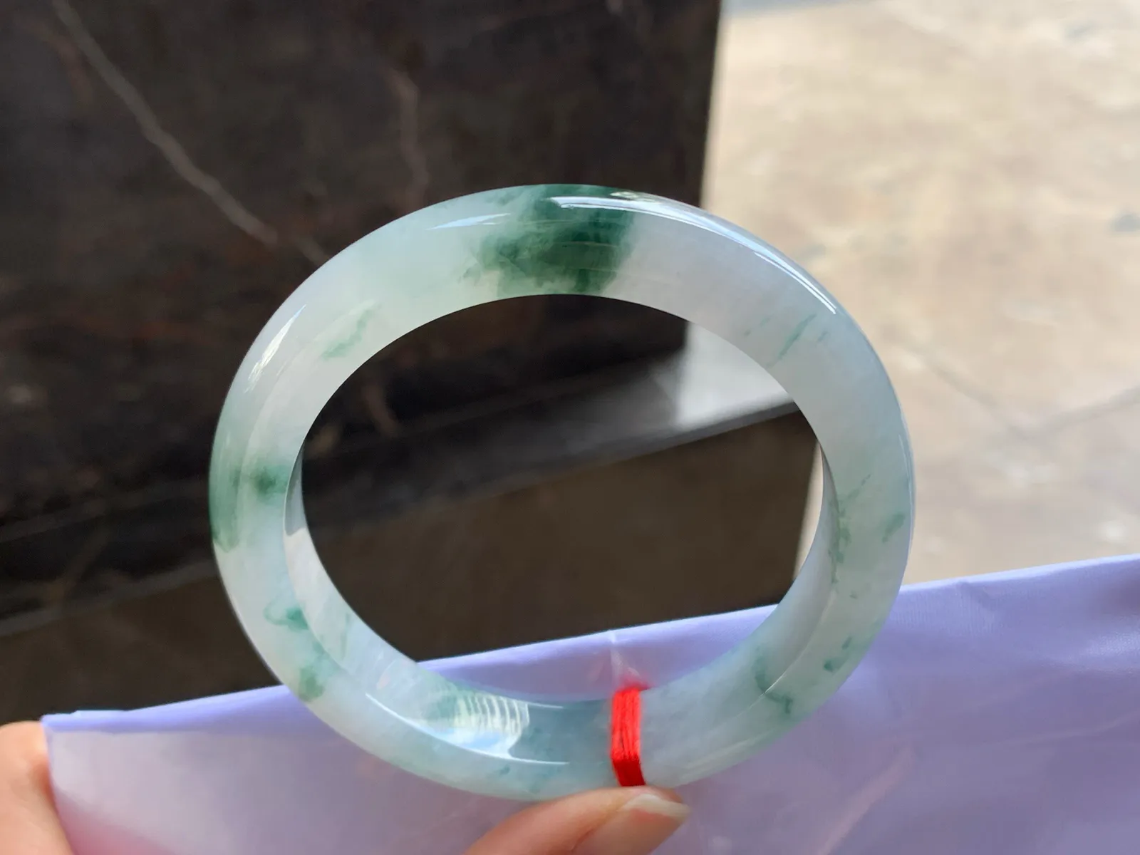 61.5-12.7-9.4

蓝花大圈手镯^_^飘花浓郁