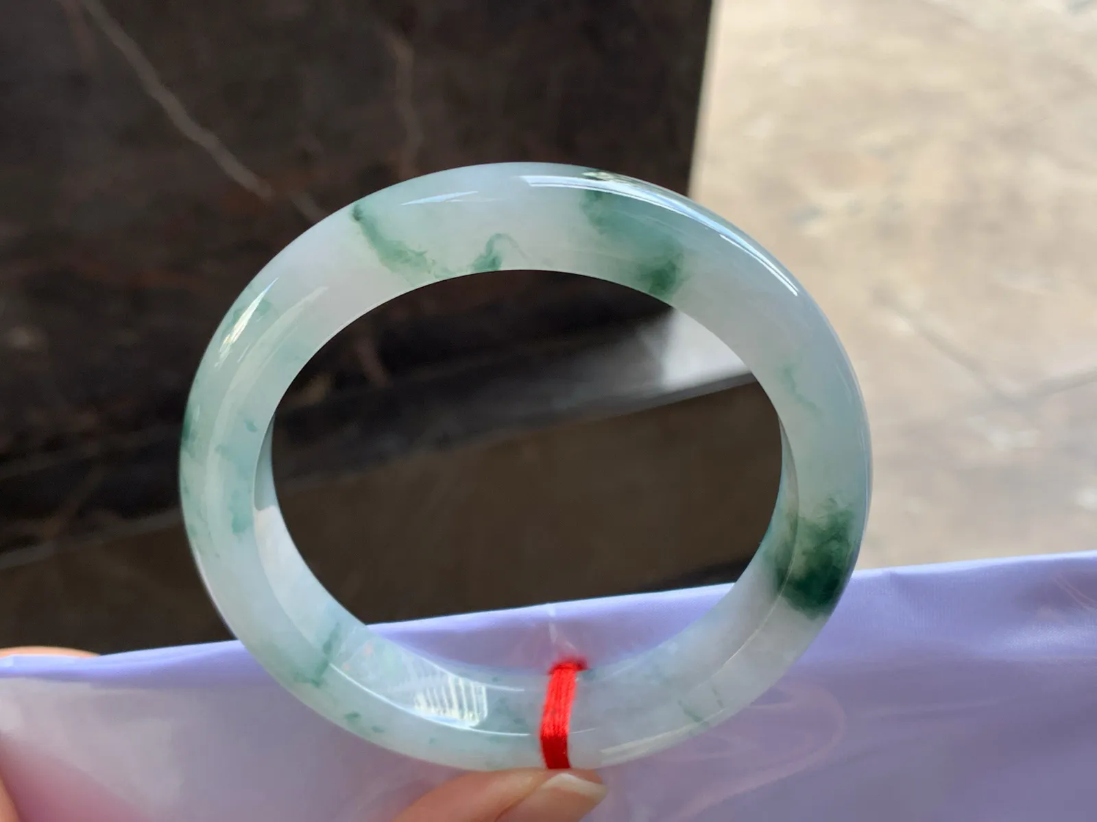 61.5-12.7-9.4

蓝花大圈手镯^_^飘花浓郁