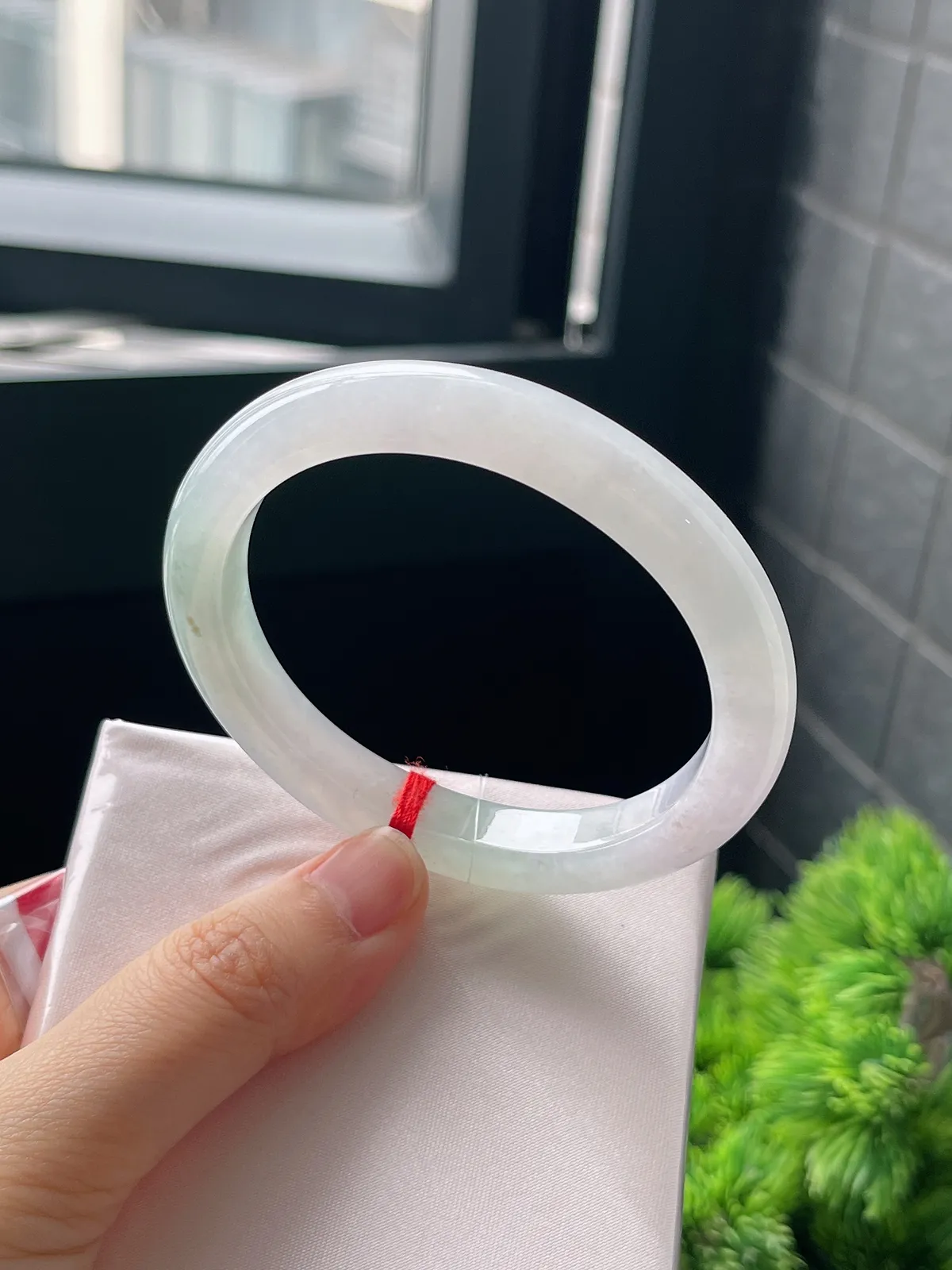 贵妃镯55圈口，翡翠冰糯种春带彩手镯