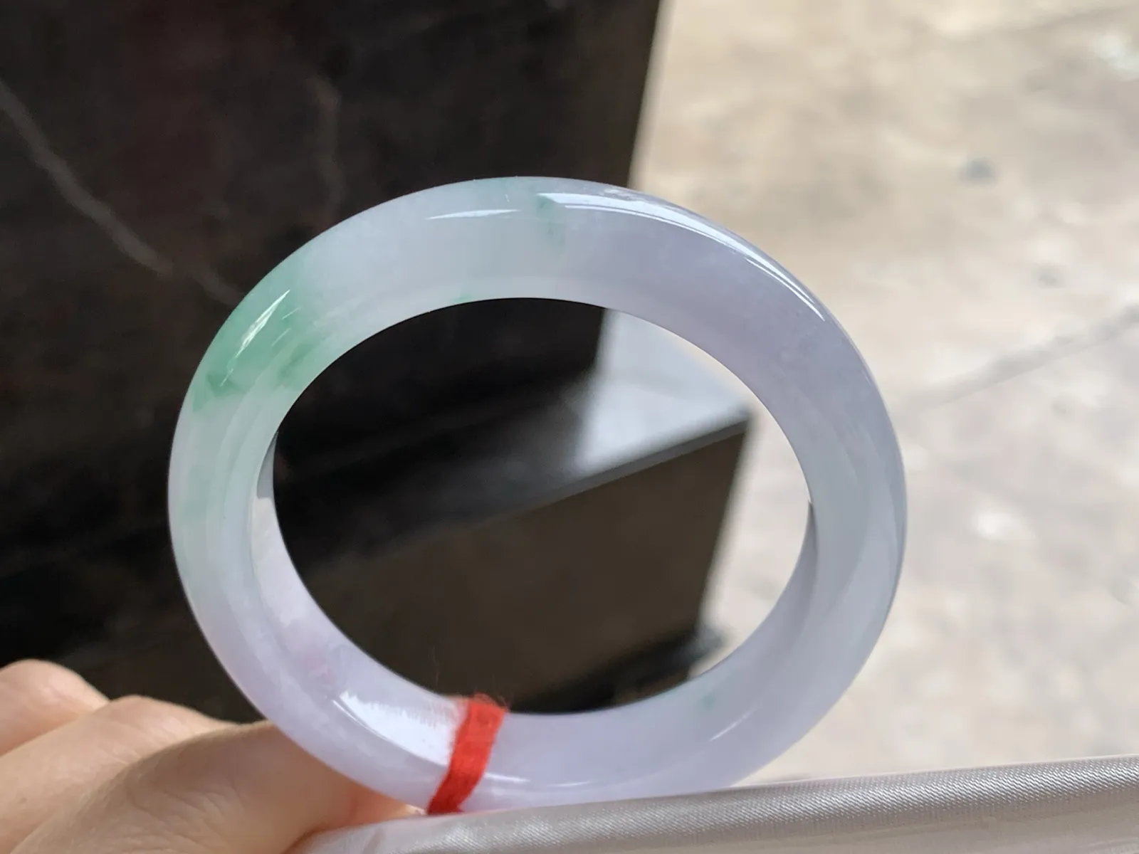 54-12.3-9

飘绿手镯^_有种有色～绿色点缀