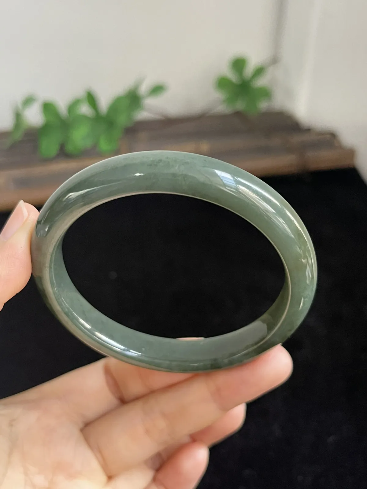 正圈58圈口，和田玉手镯