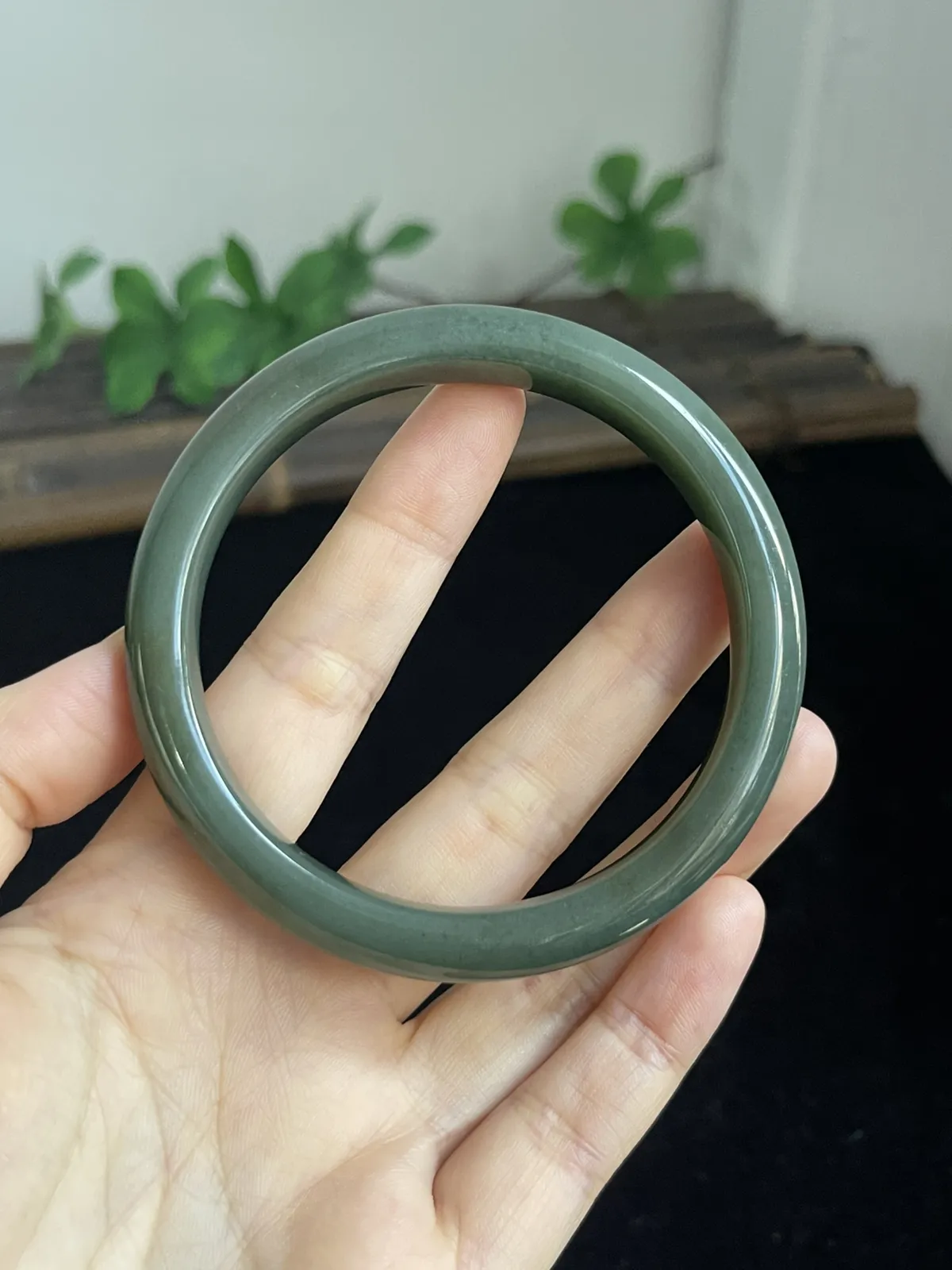 正圈58圈口，和田玉手镯