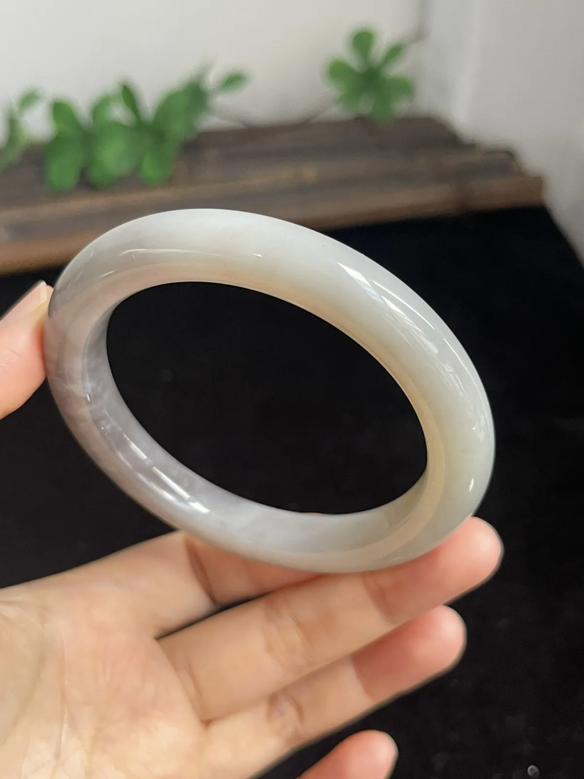 正圈57圈口，和田玉手镯