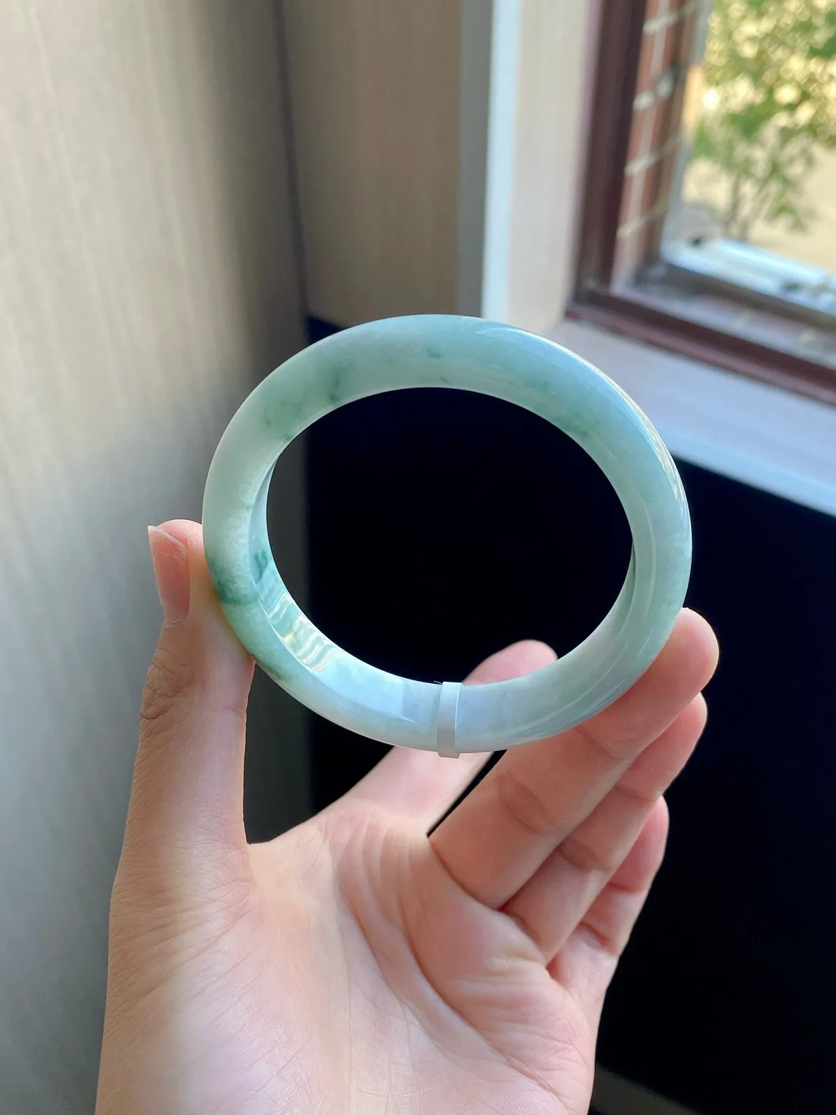 绿飘花正圈
⭕️57-12.2-8.2