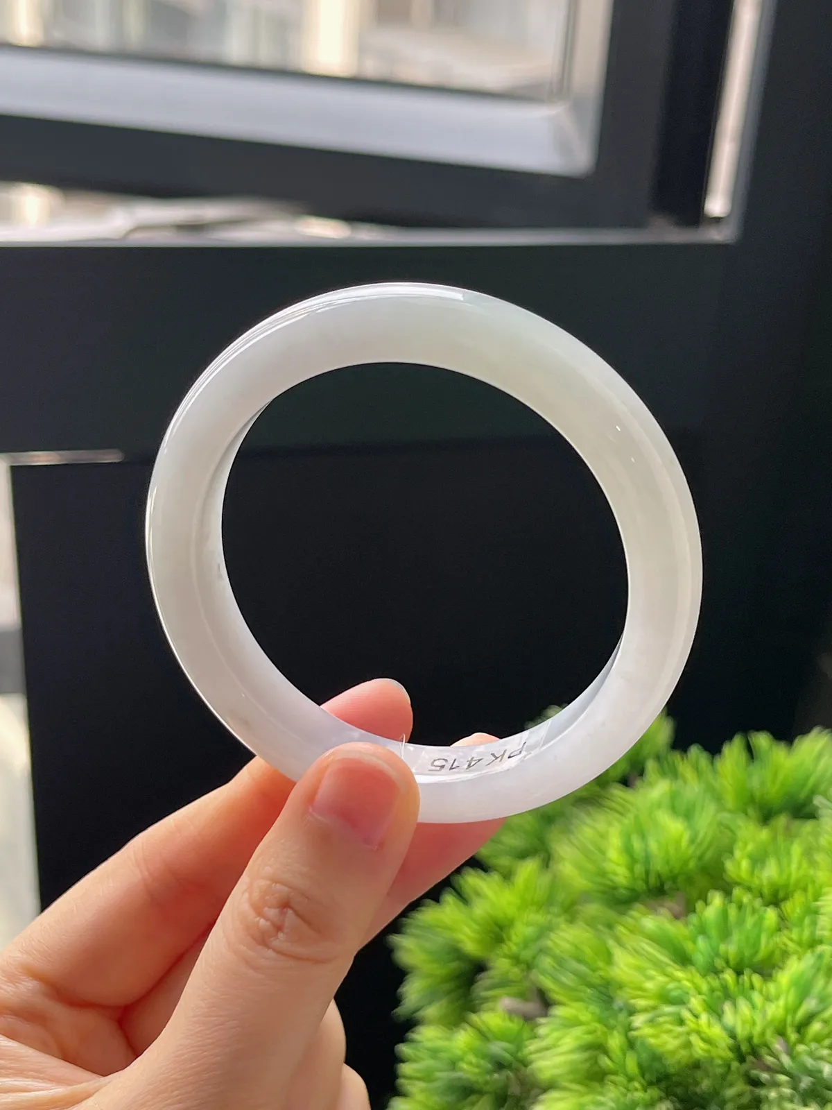 正圈54圈口，翡翠糯化种白色手镯